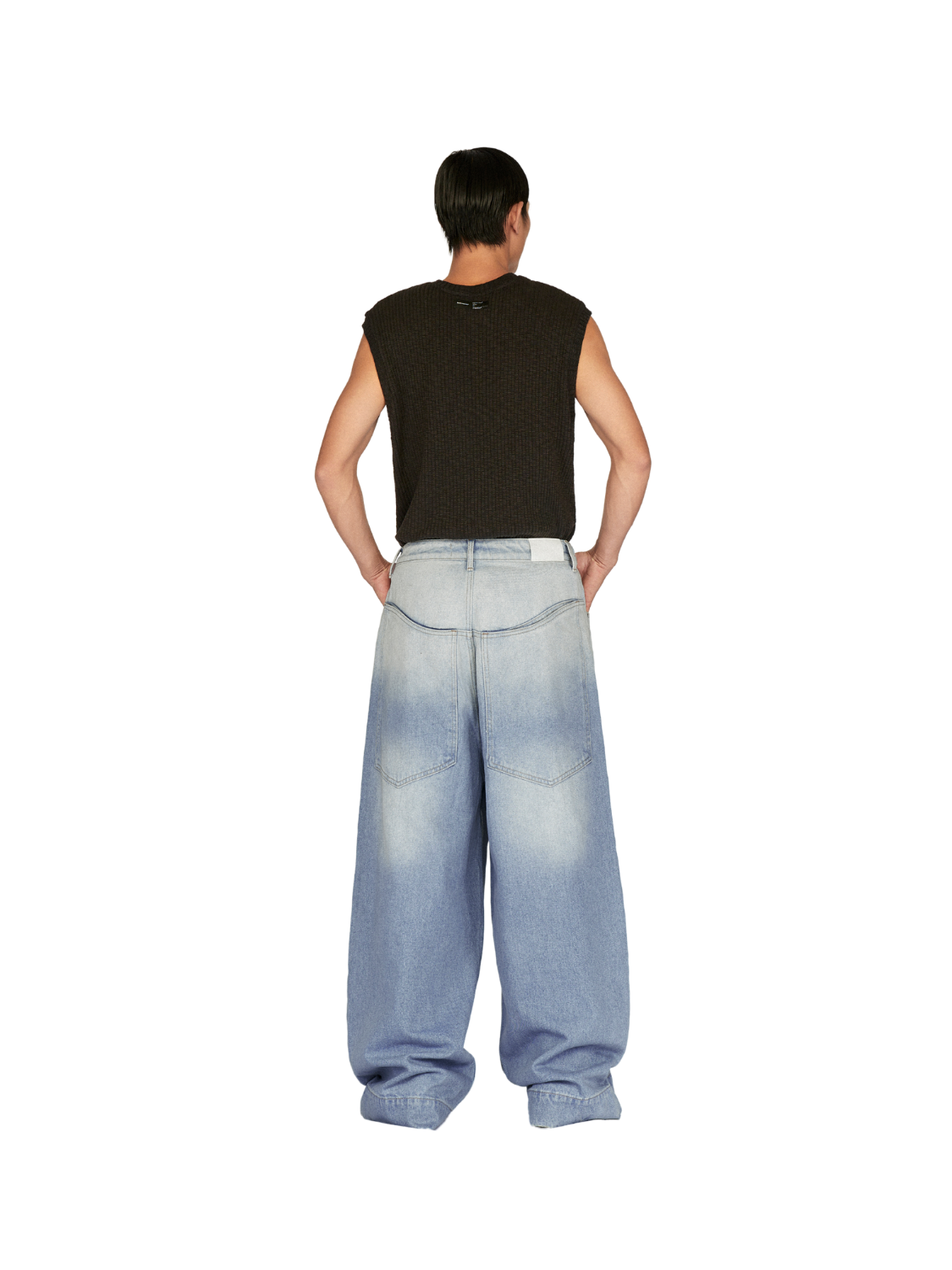 Jean à boutons ombrés