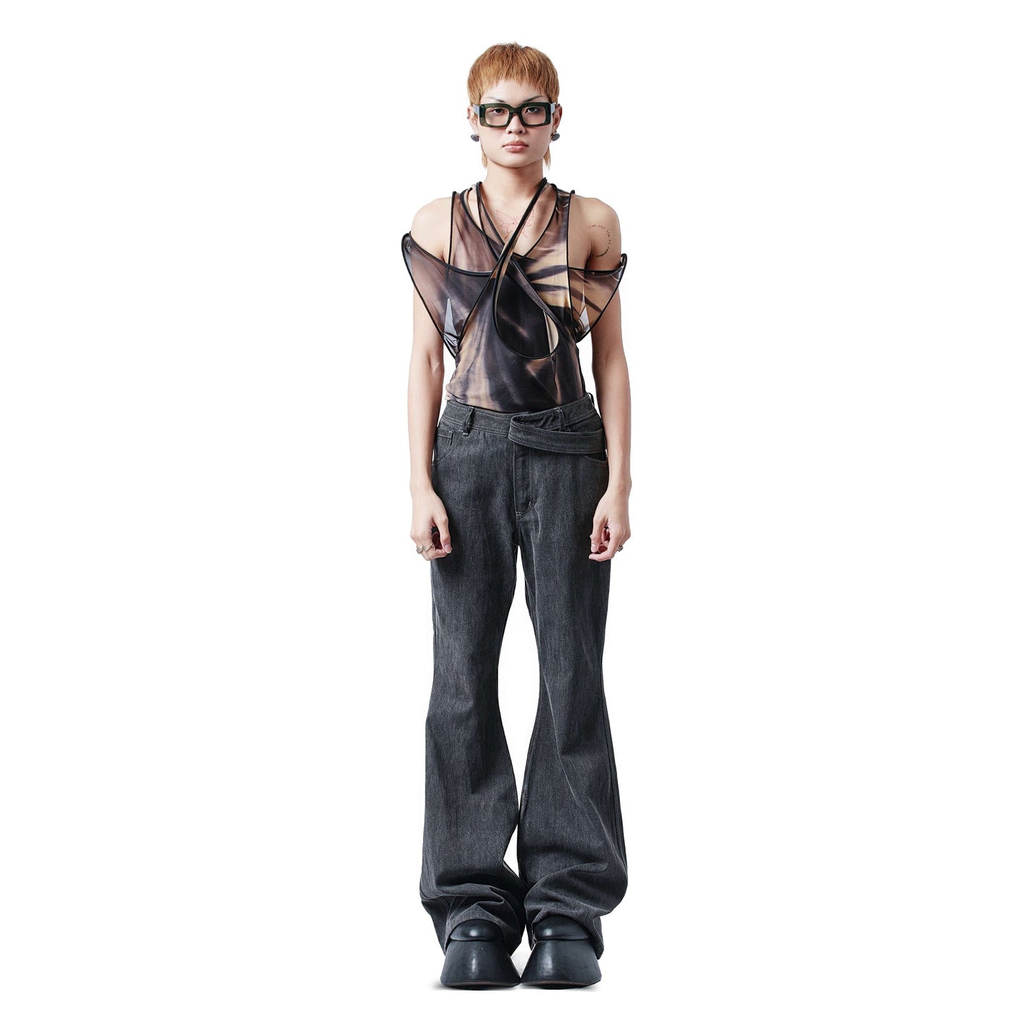 flare-washed-denim-pants-DUC-STUDIO