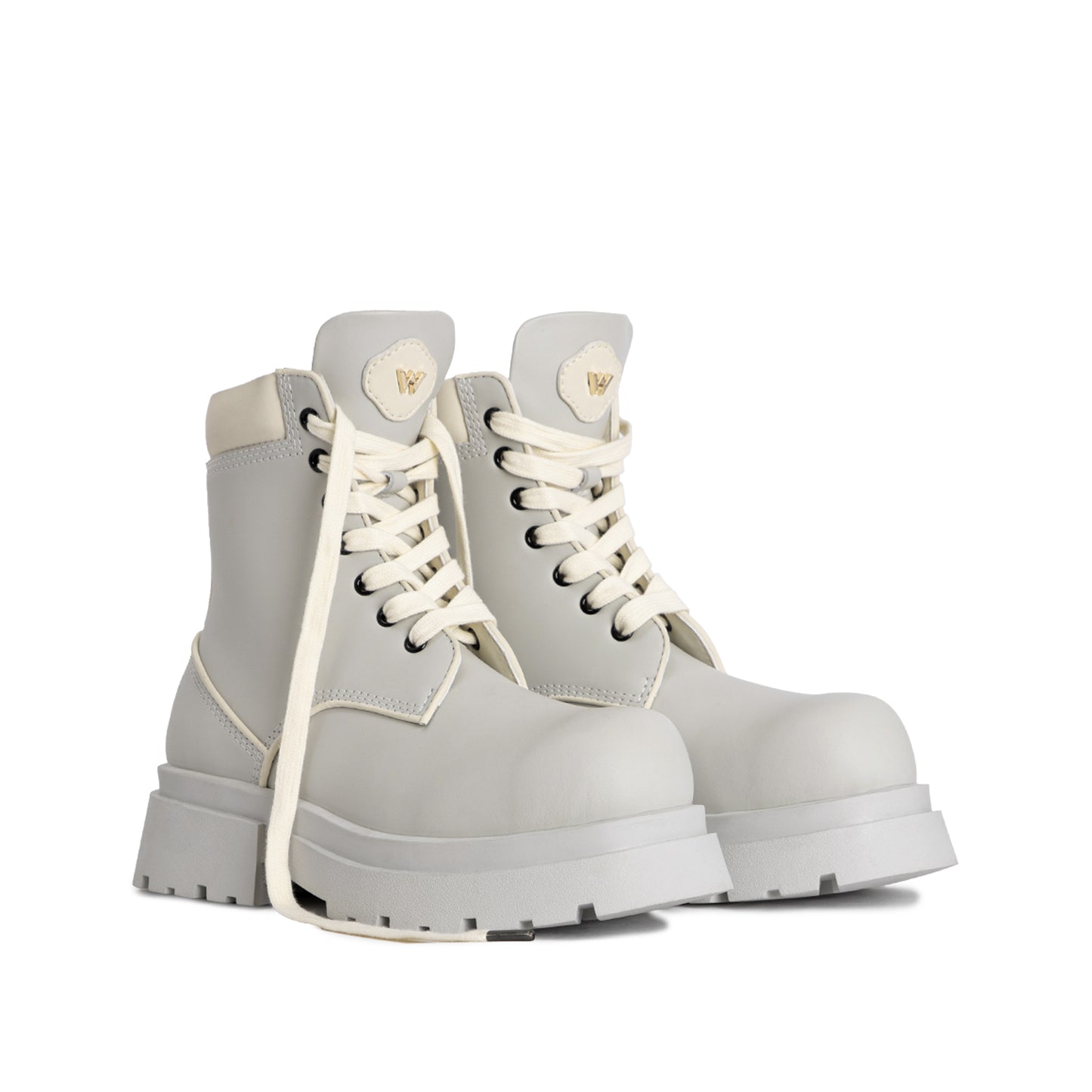 the-gigantic-wolf-gray-combat-boot thewolf astoud