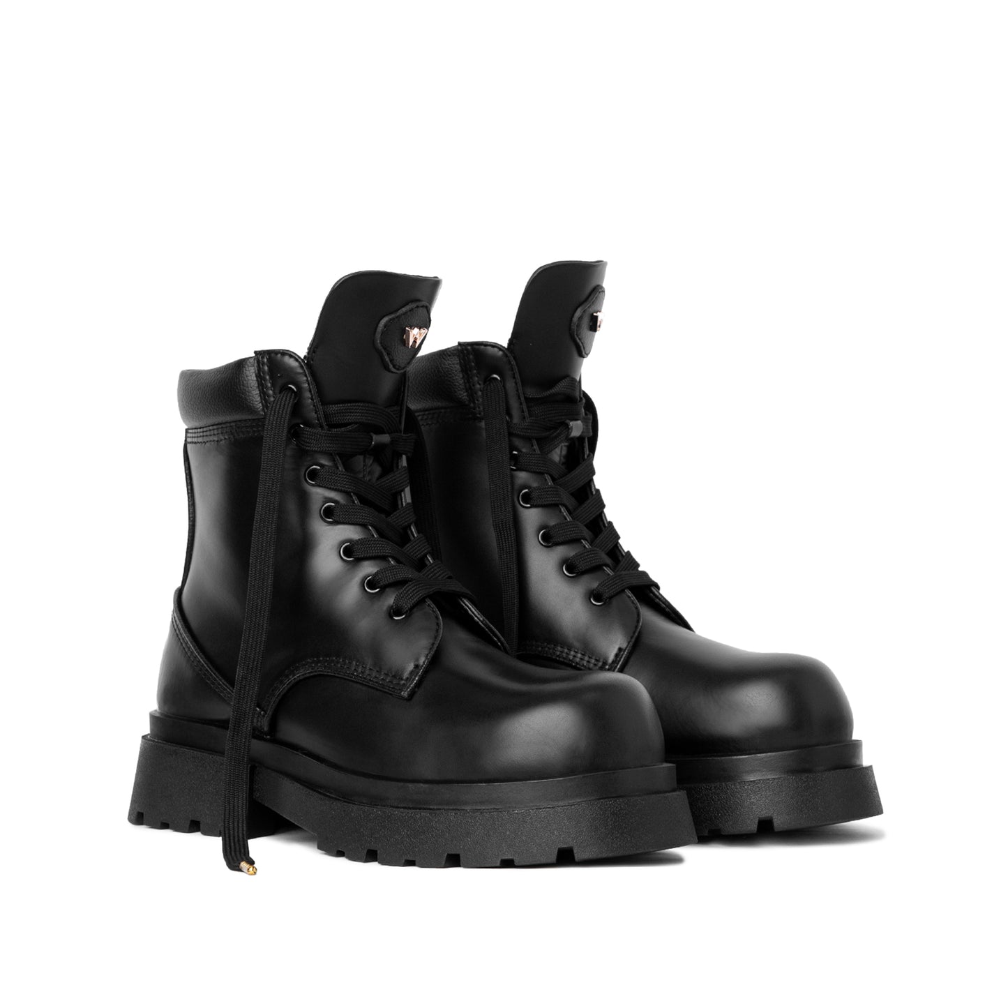 the-gigantic-wolf-black-combat-boot thewolf astoud