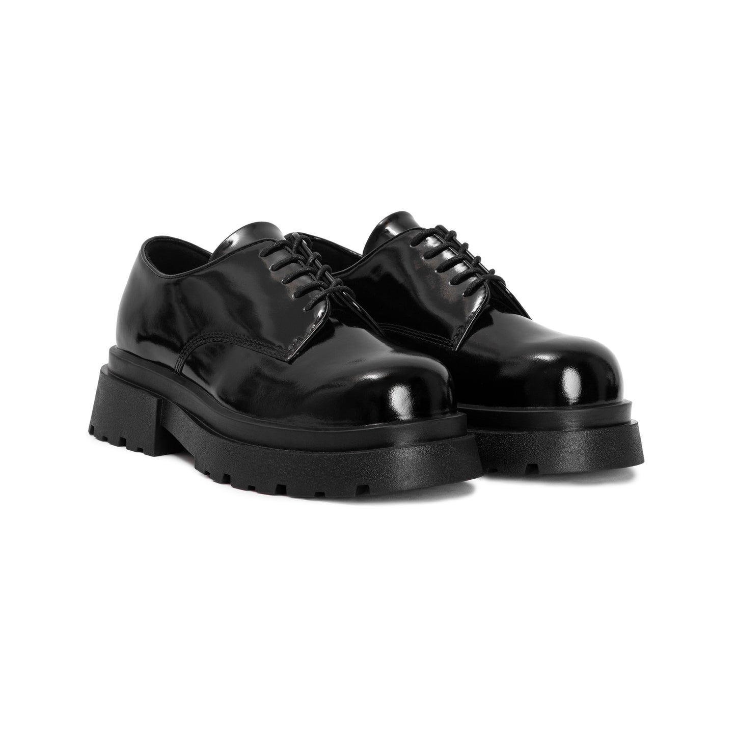 the-chunky-wolf-ss24-shiny-black-derby the wolf astoud