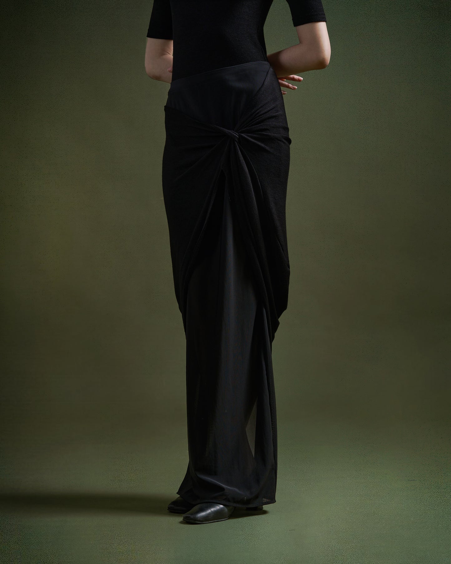 silvia-misella-twisted-skirt kimtr astoud