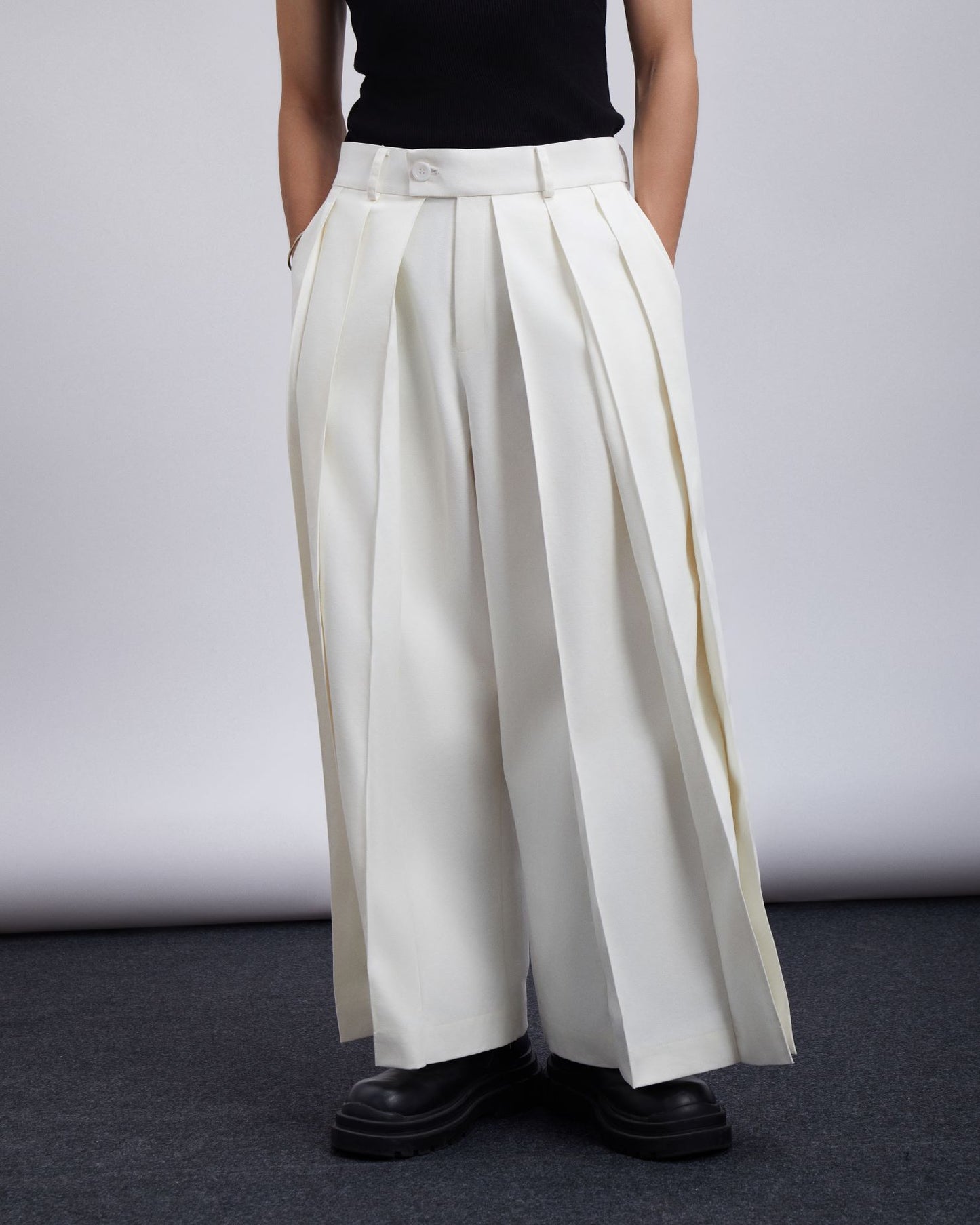 pleated-long-pants-vanilla-white-CAOSTU