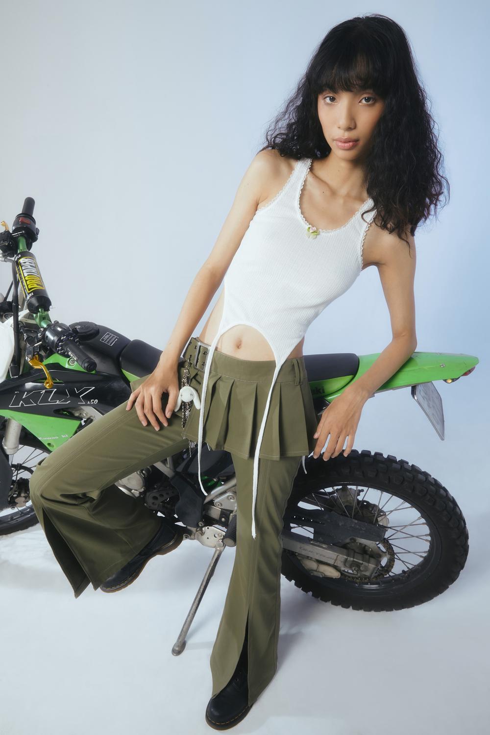 clay-tank-top-AKA-MYDINH-ASTOUD