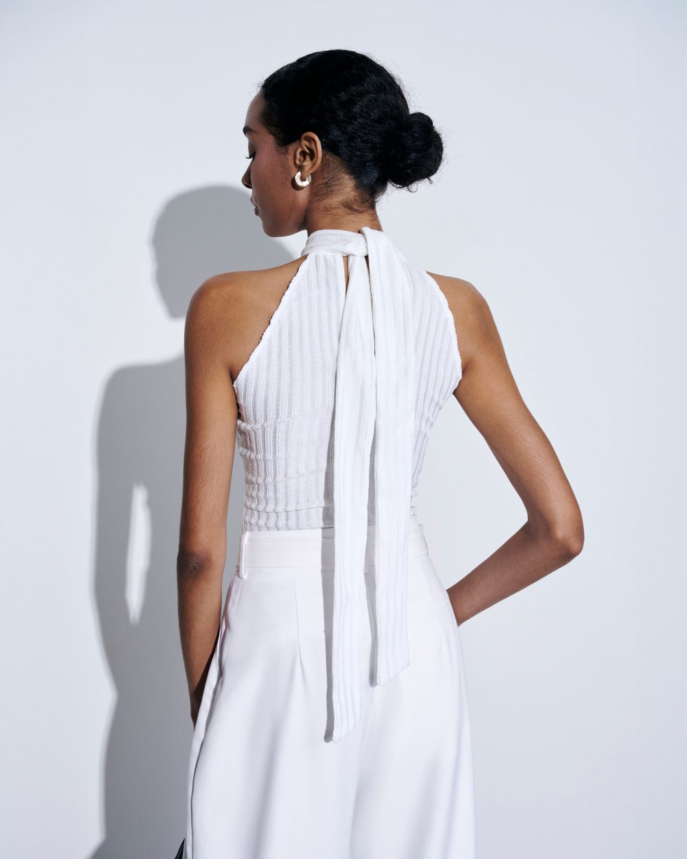 Black Twist Neck Sleeveless Top