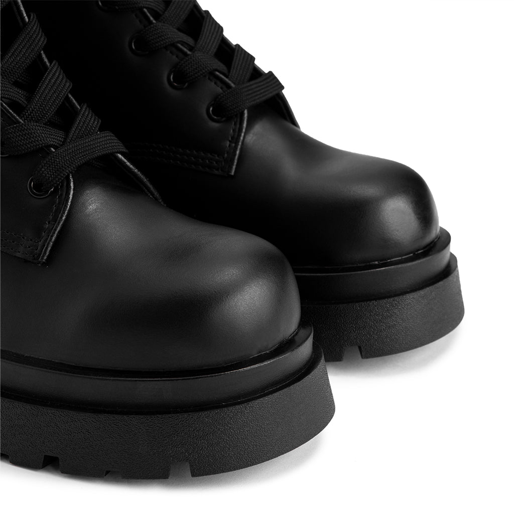 the-chunky-wolf-ss24-black-combat-boot the wolf astoud