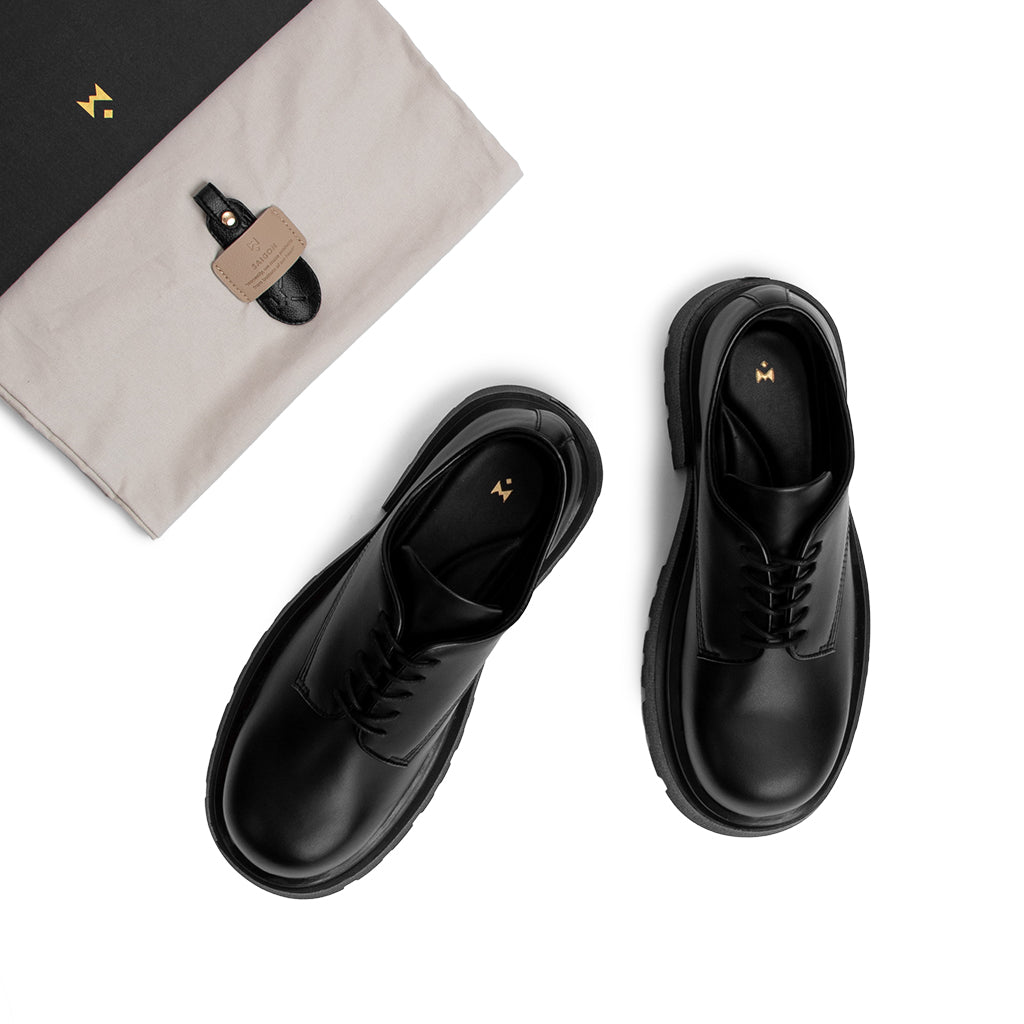 the-chunky-wolf-ss24-black-derby thewolf astoud