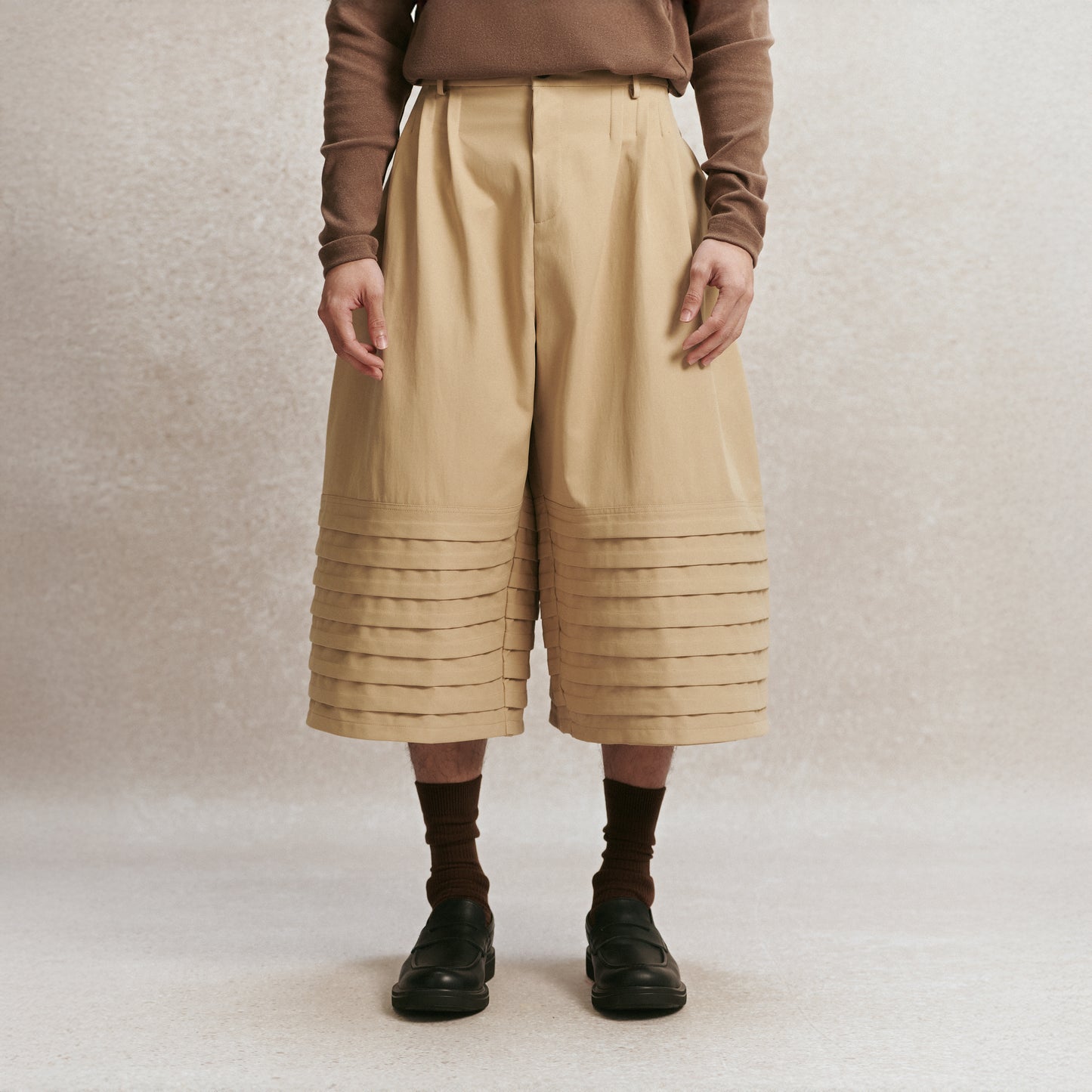 Beige Plate Culottes Pants AIN Astoud