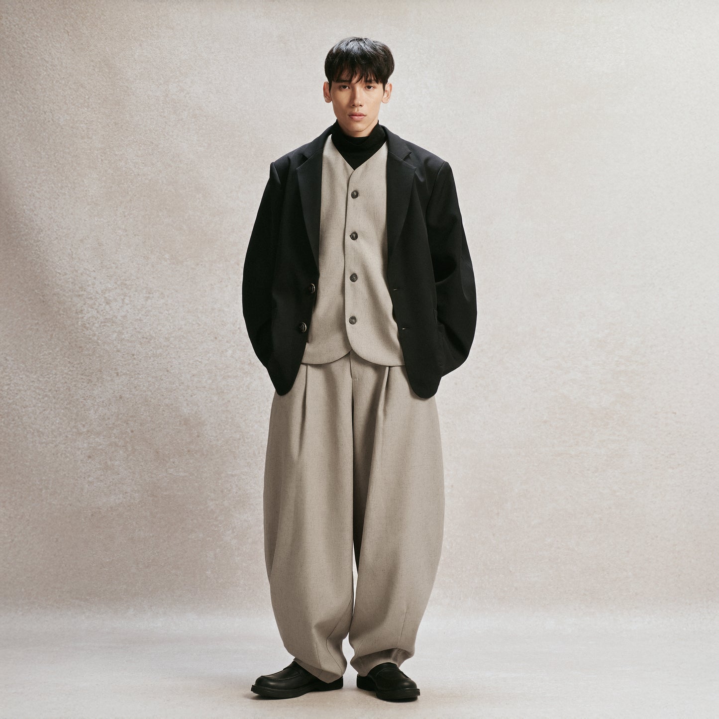 Beige Vase Wool-Blend Pants AIN Astoud
