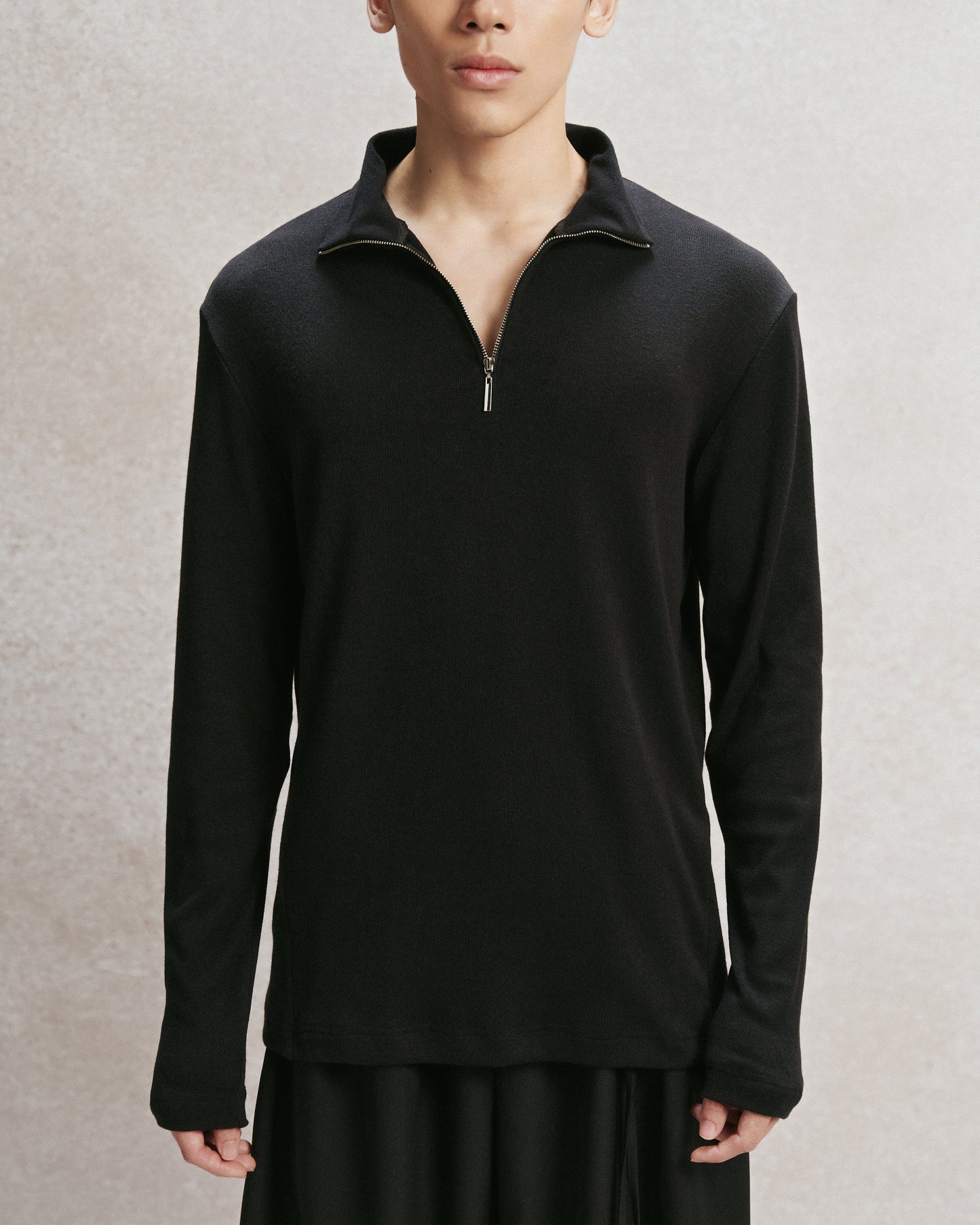 Black Nain Zip Top AIN Astoud