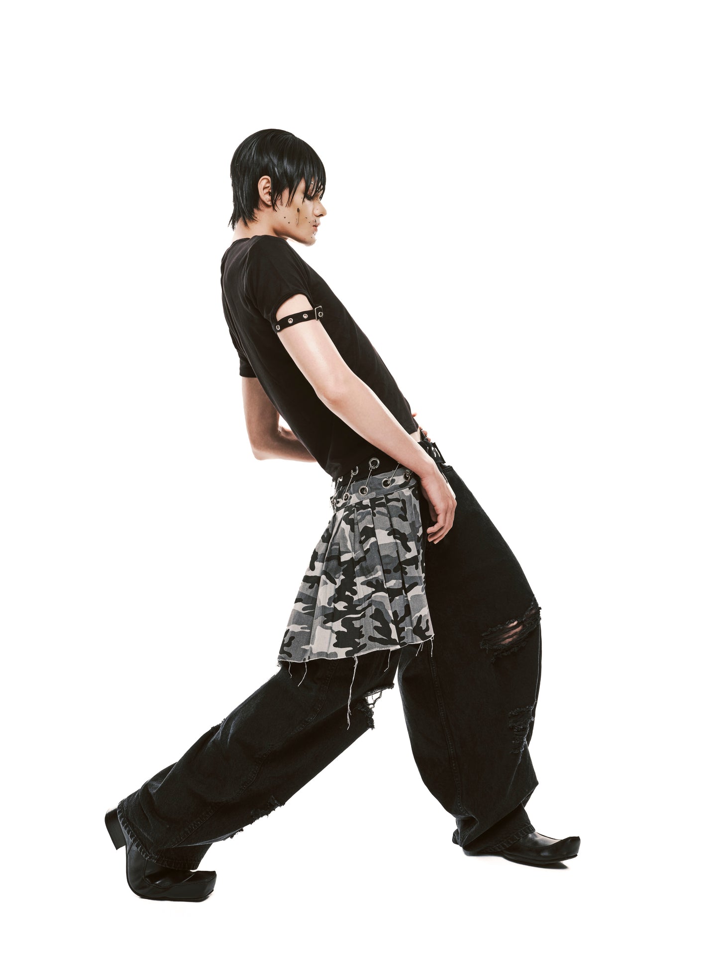 ssss-men-black-paris-baby-tee aesir astoud