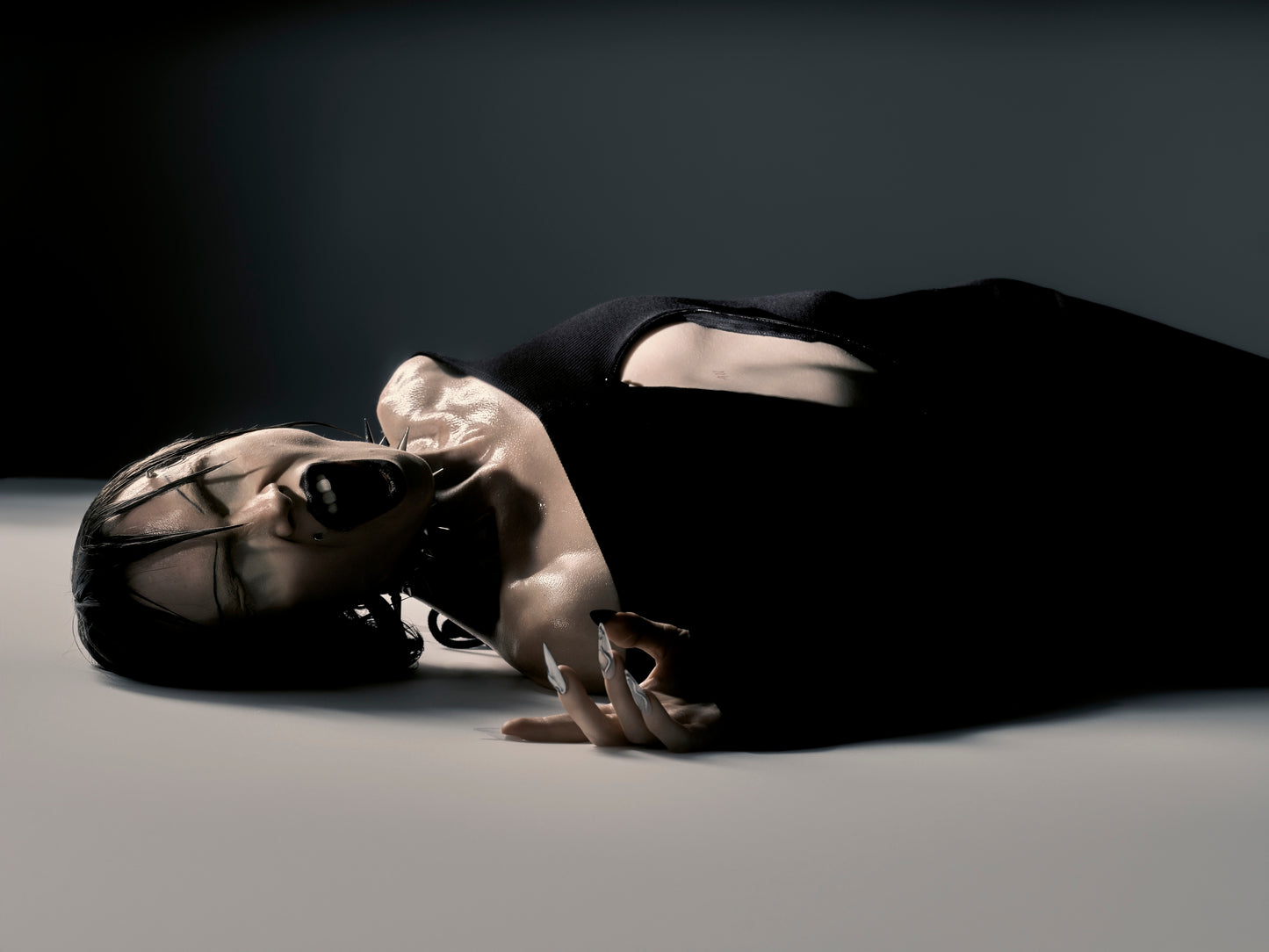ssss-women-black-silver-eyes-dress aesir astoud