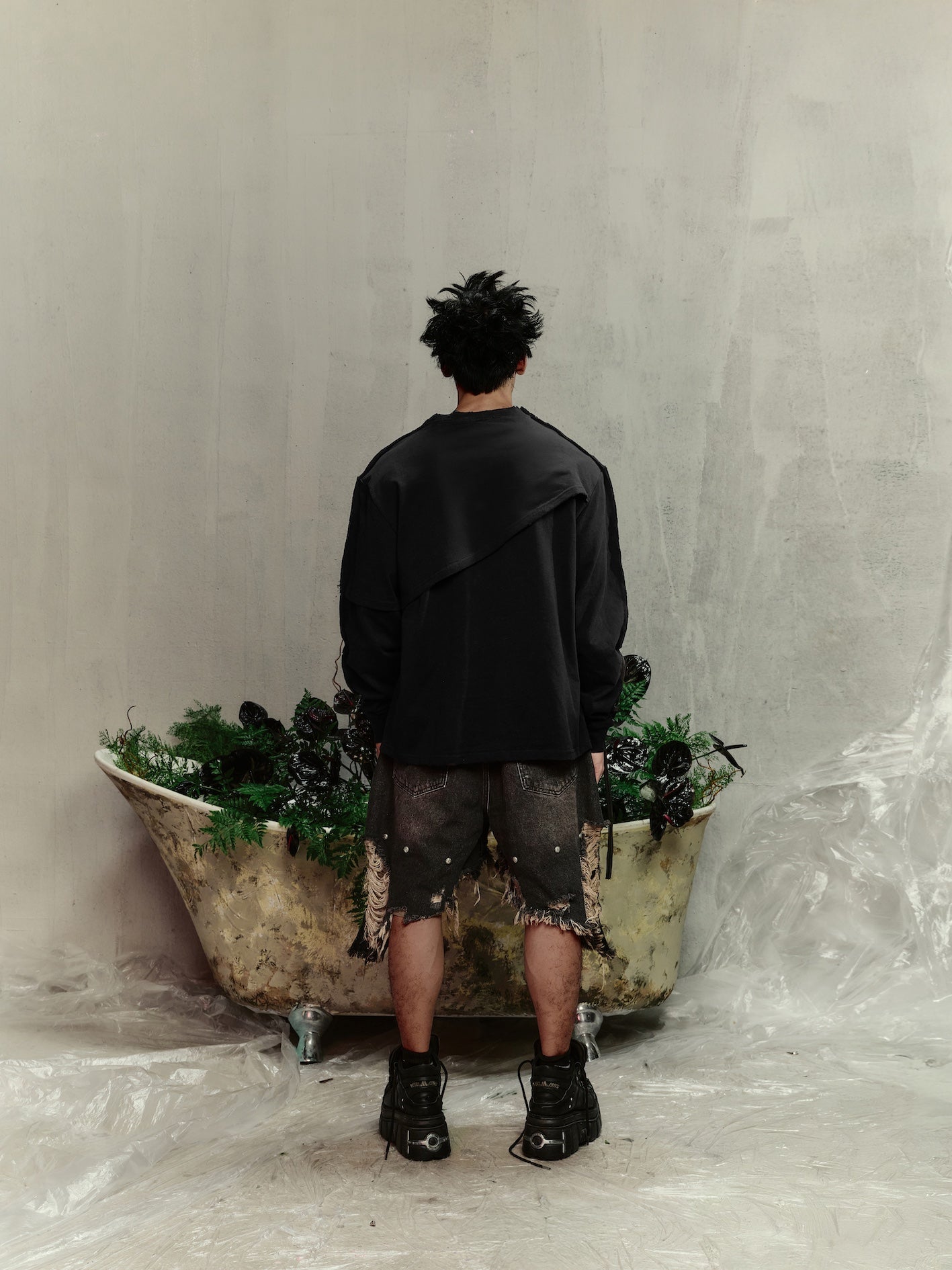 bijan-destroyed-sweater aesir astoud