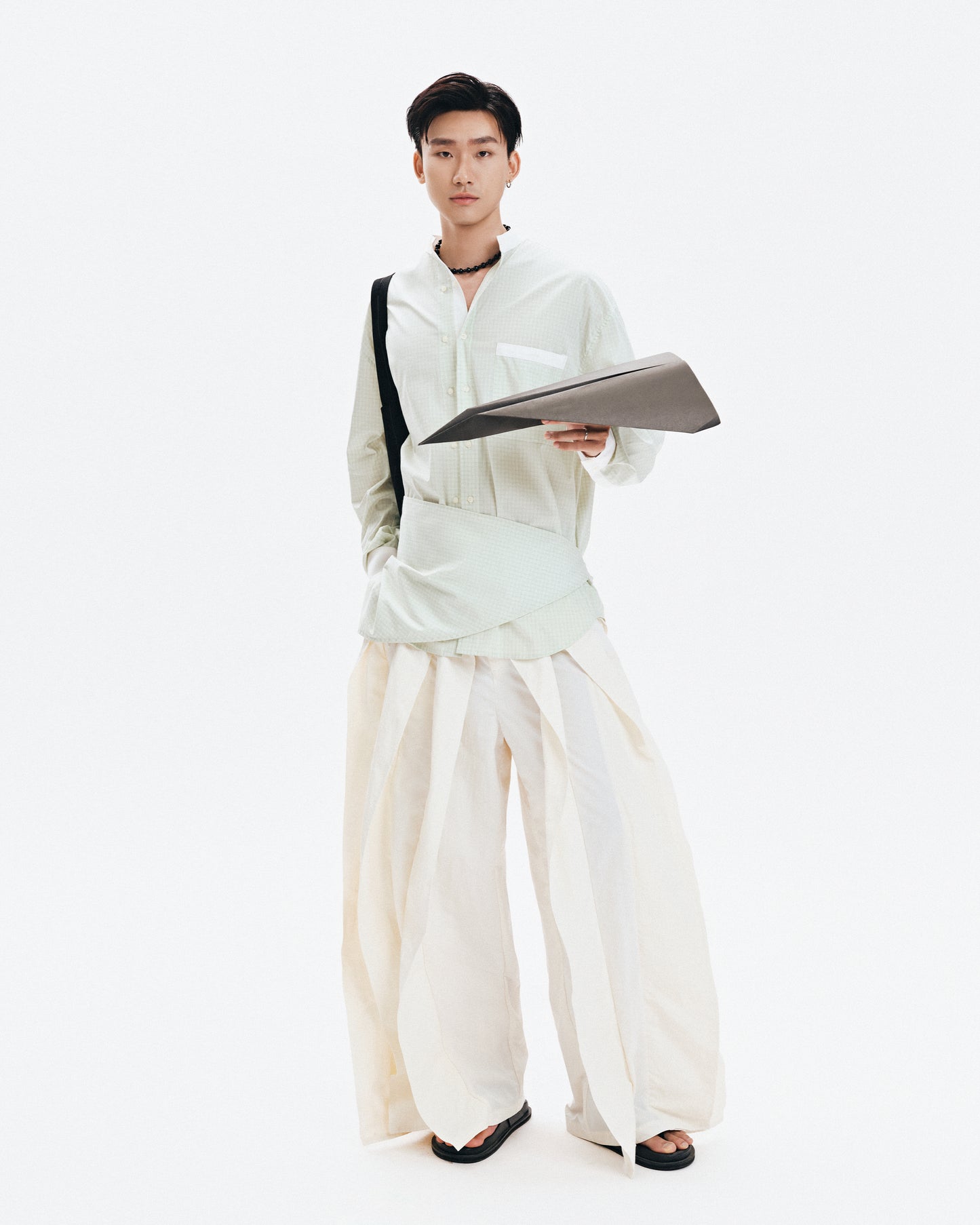 white-kiku-pants ain astoud