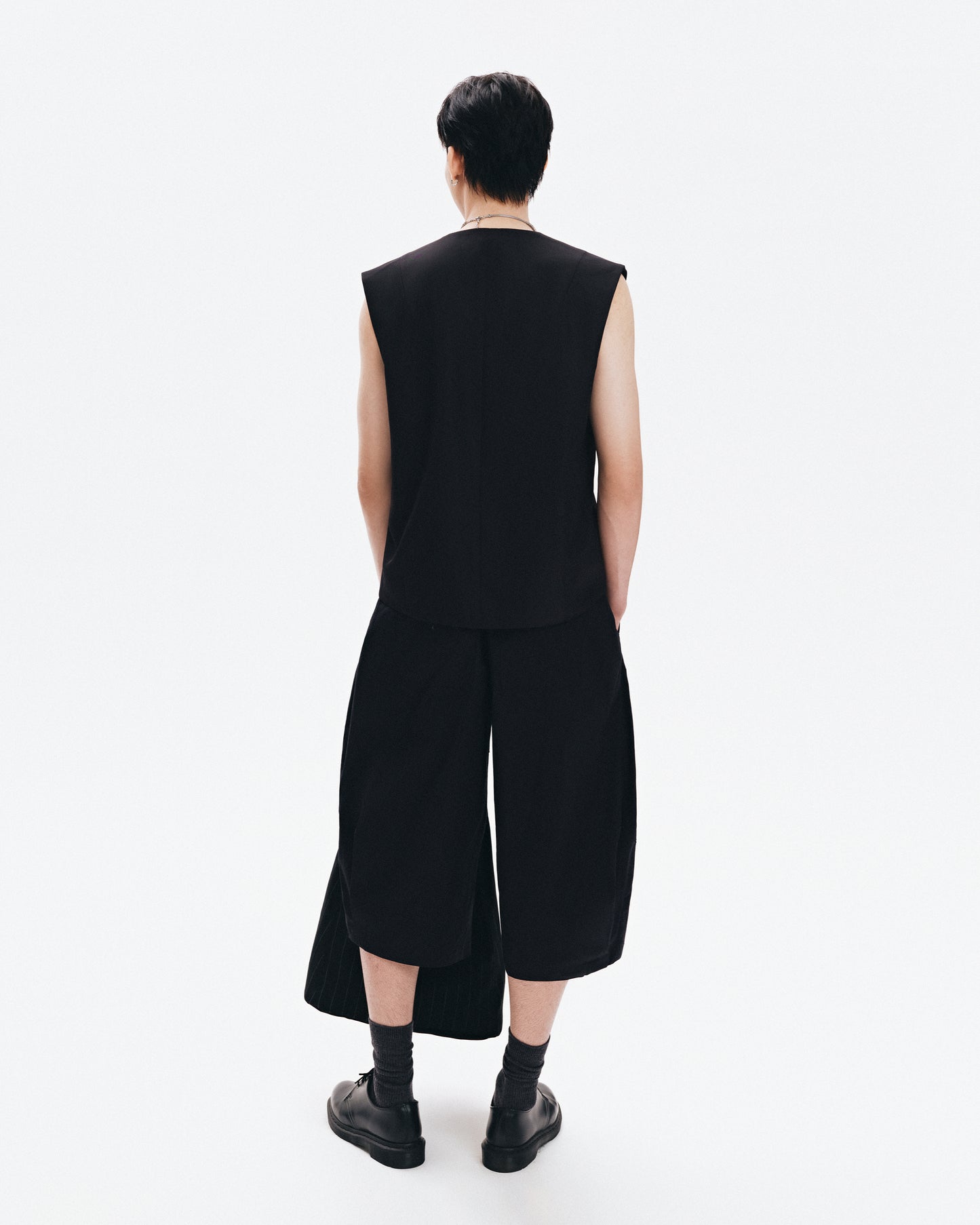 black-recto-culottes-pants ain astoud