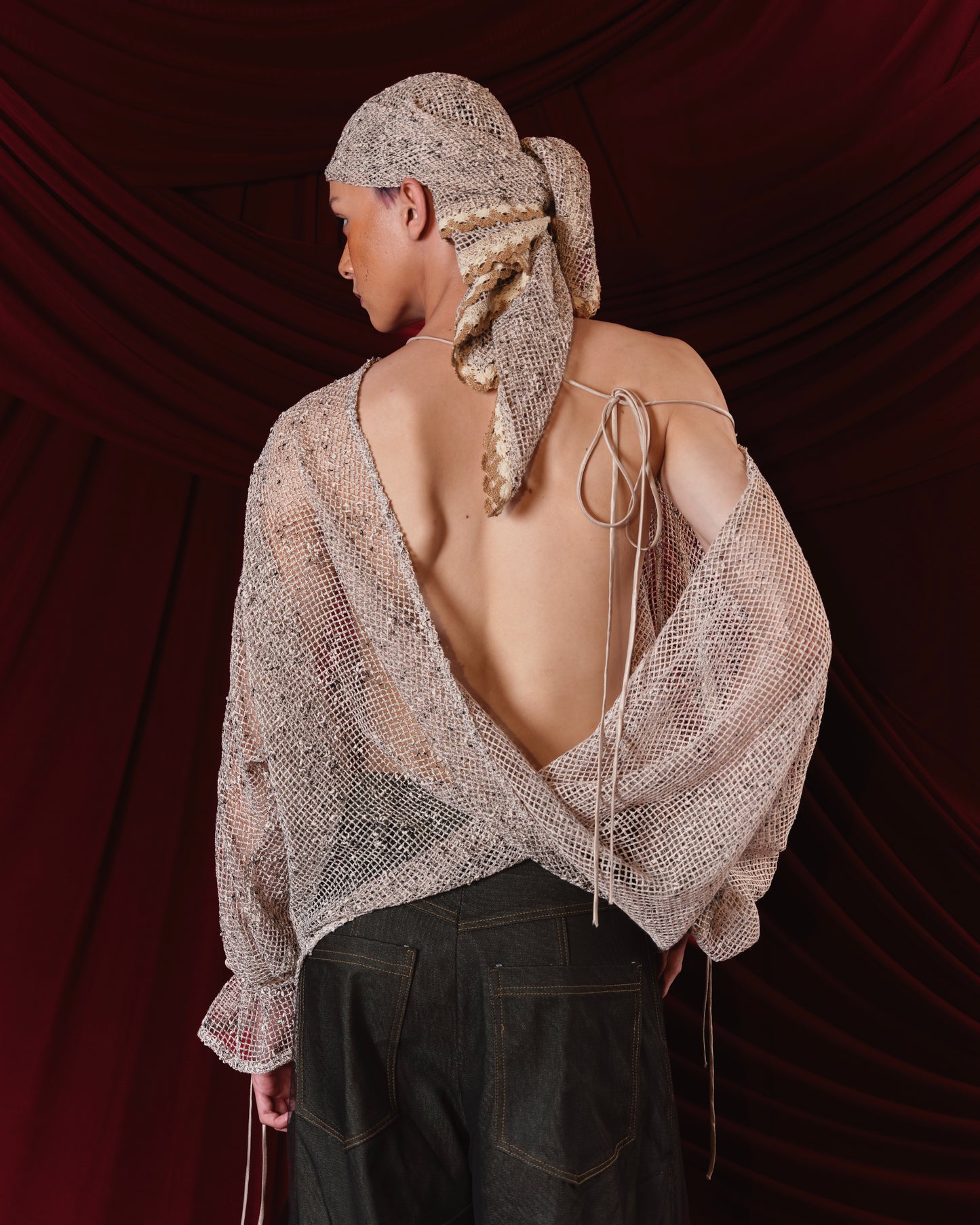 beige-hoa-tinh-mesh-shirt an heritage astoud