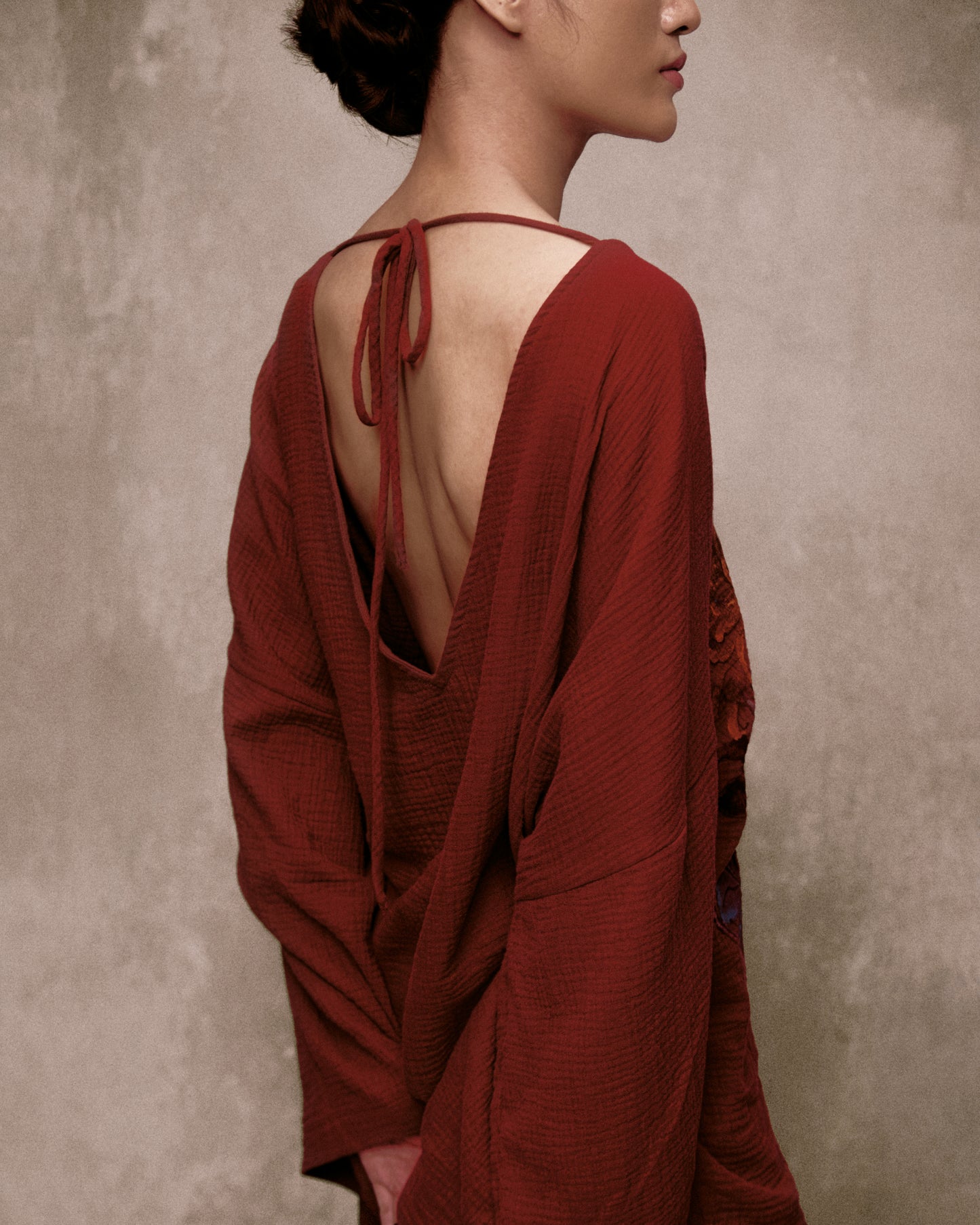 Thị Nghè Muslin Hand-Painted AN HERITAGE ASTOUDBlouse