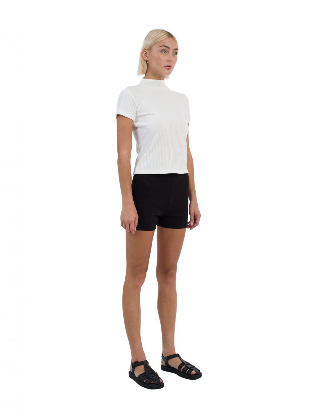 BẠCH VÂN SHORT SLEEVE TOP LAMINAPPAREL ASTOUD