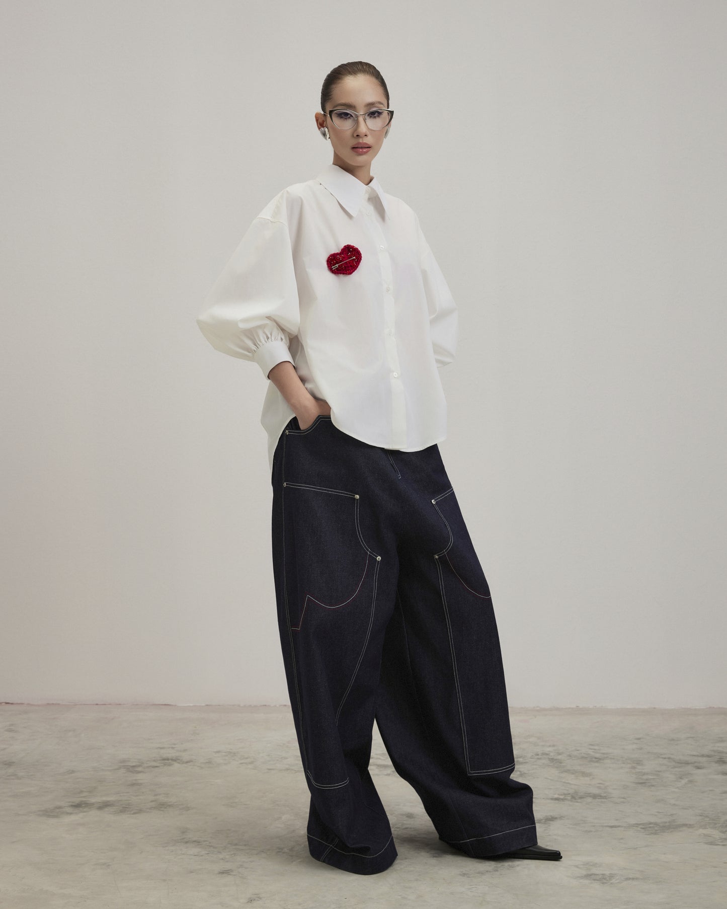 back-bow-shirt-white caostu astoud