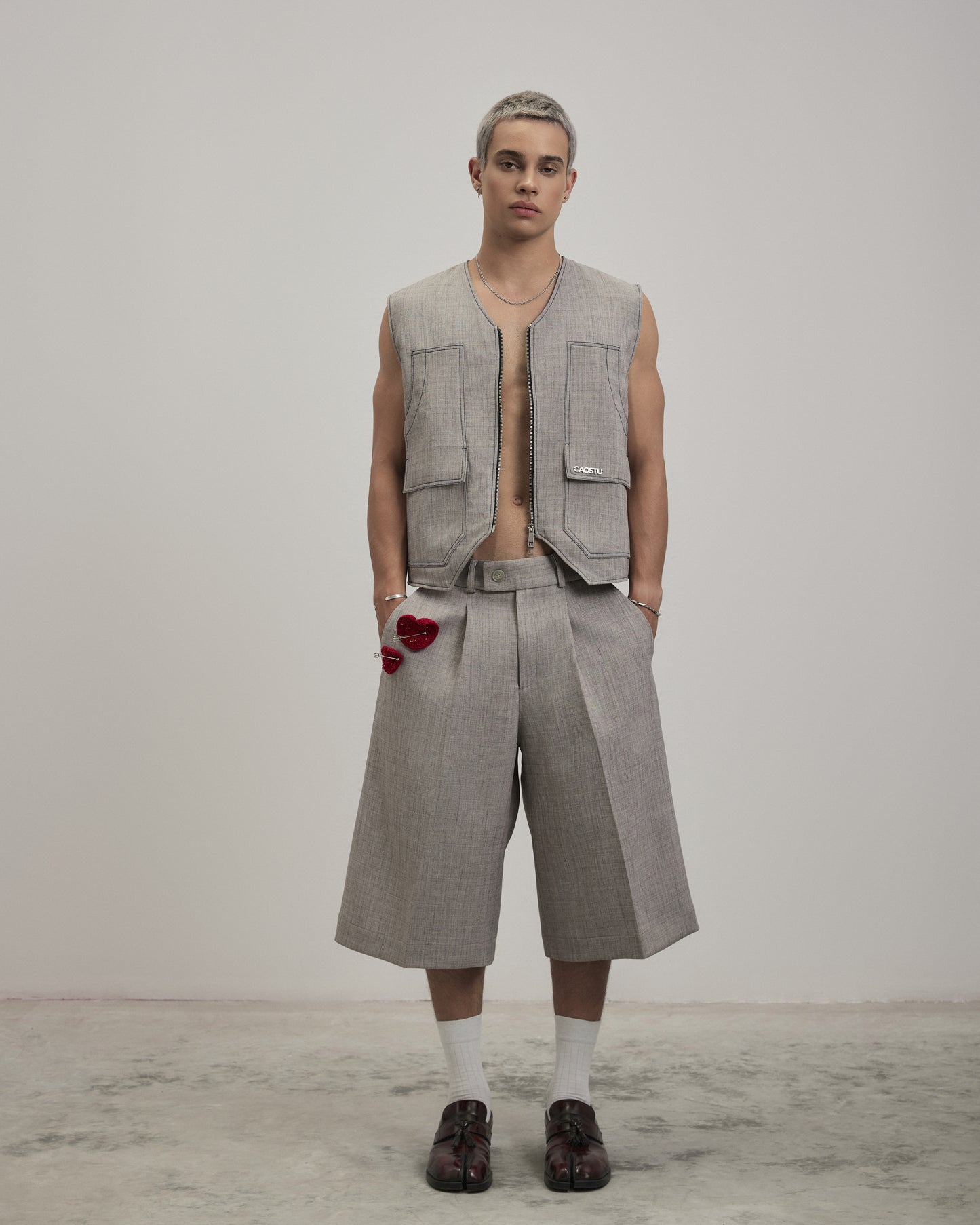 wide-tube-shorts-light-gray caostu astoud