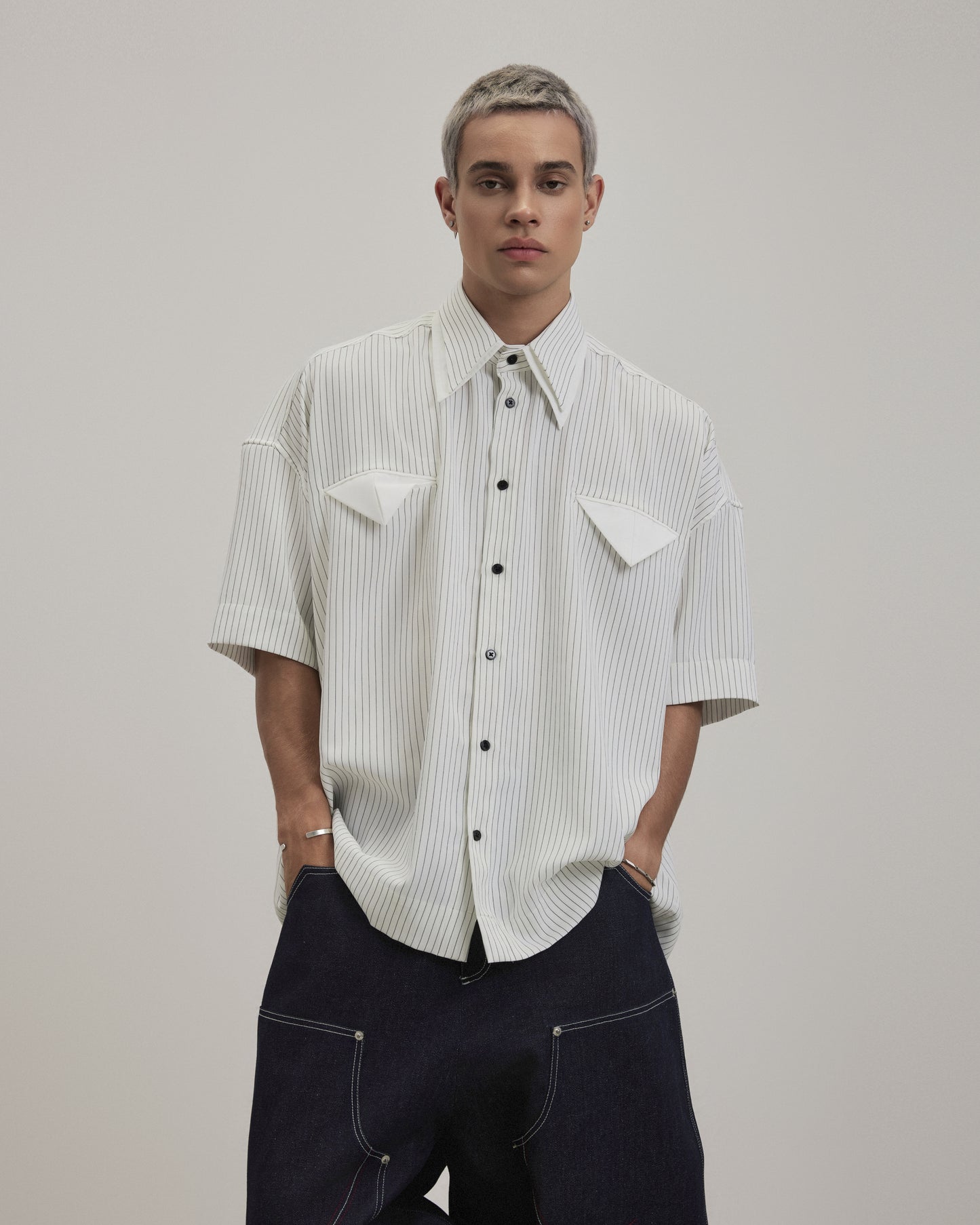 cua-ong-shirt caostu astoud