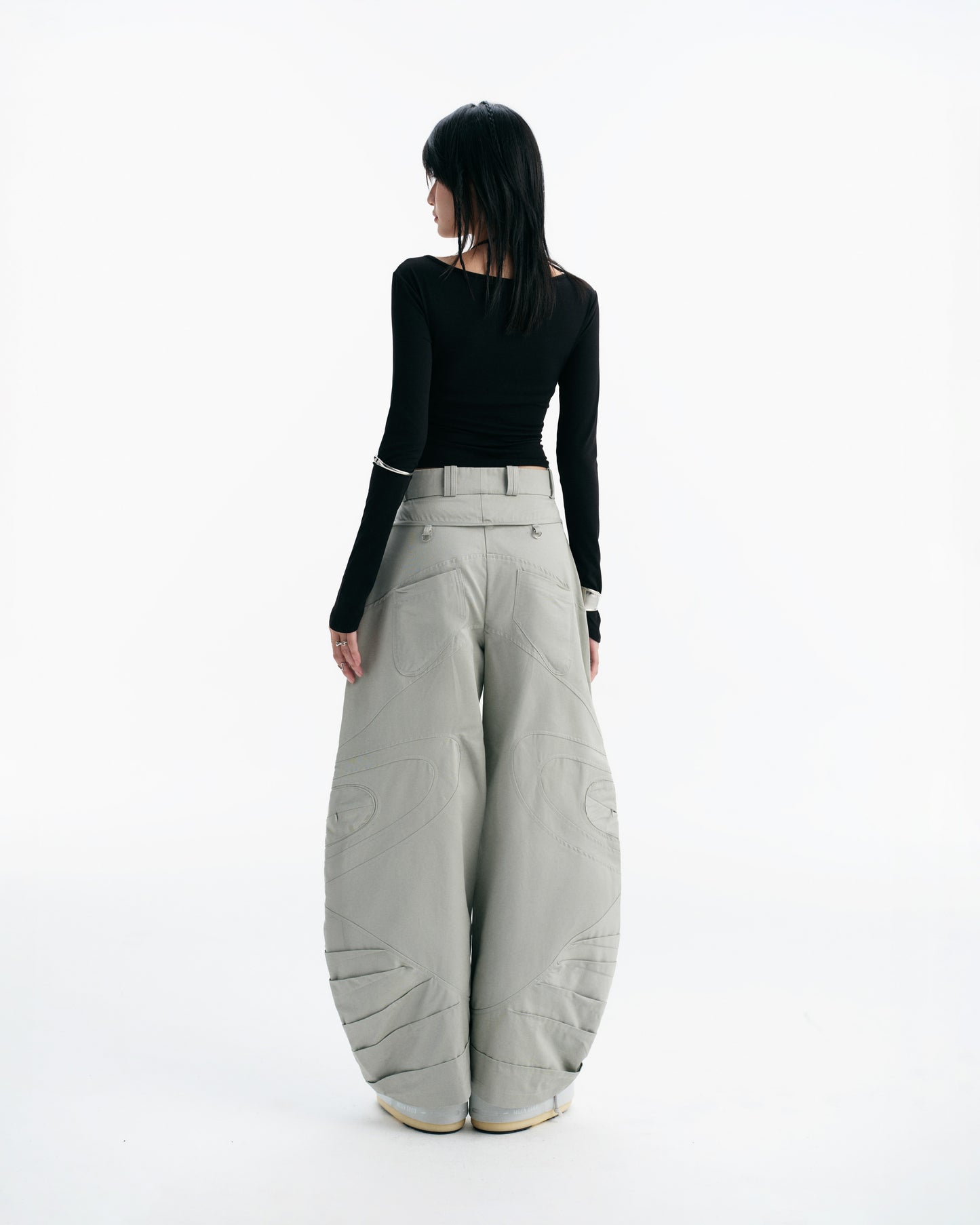 black bisou-long-sleeve-top bunnyhill astoud