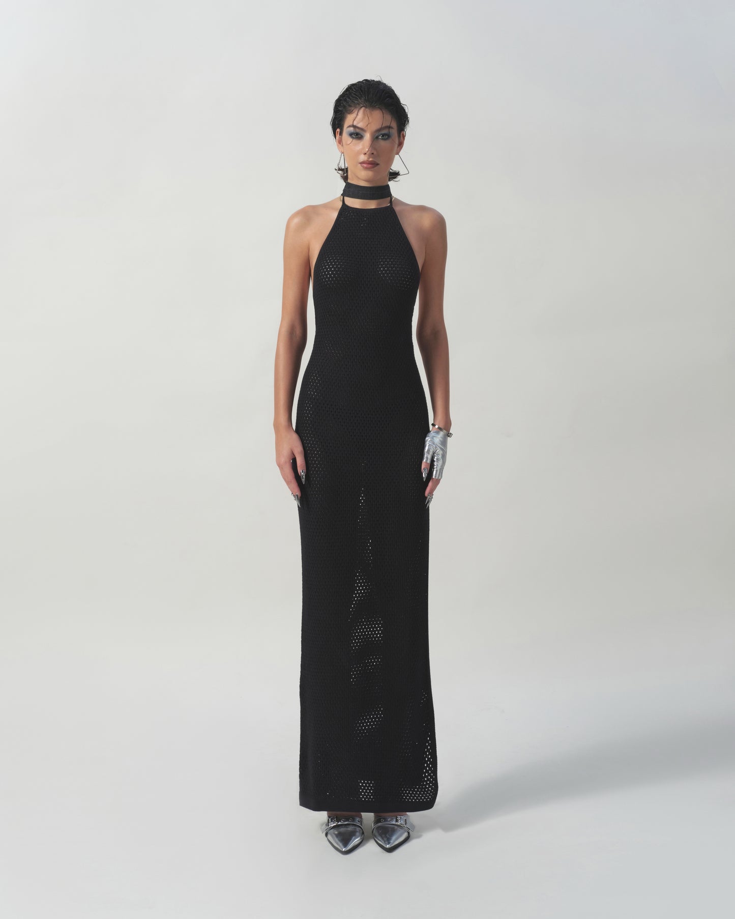 backless-crochet-dress tatichu astoud