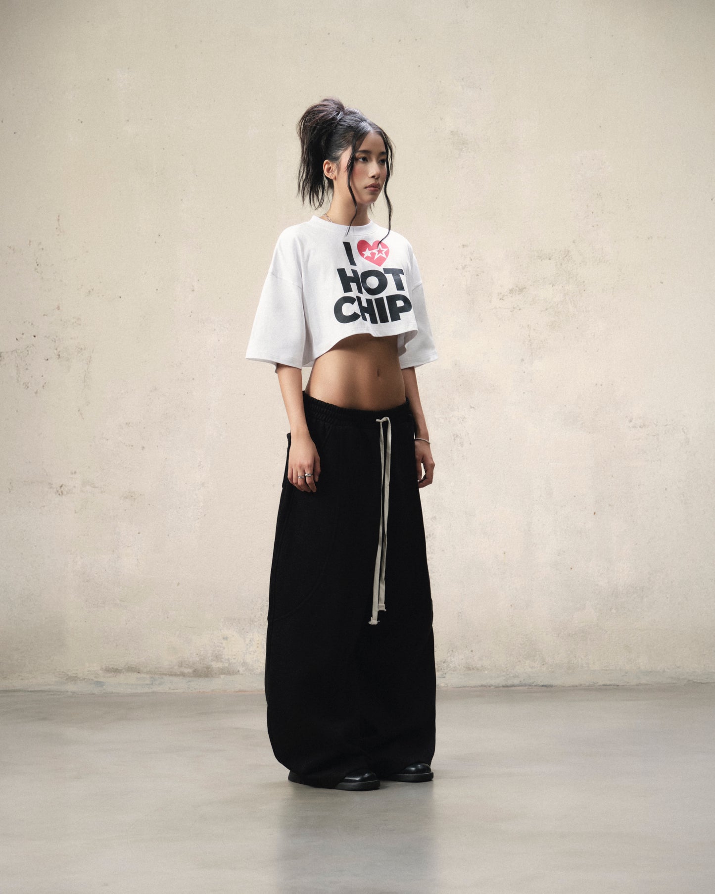 tcg3-hot-chips-croptop-white fnos astoud