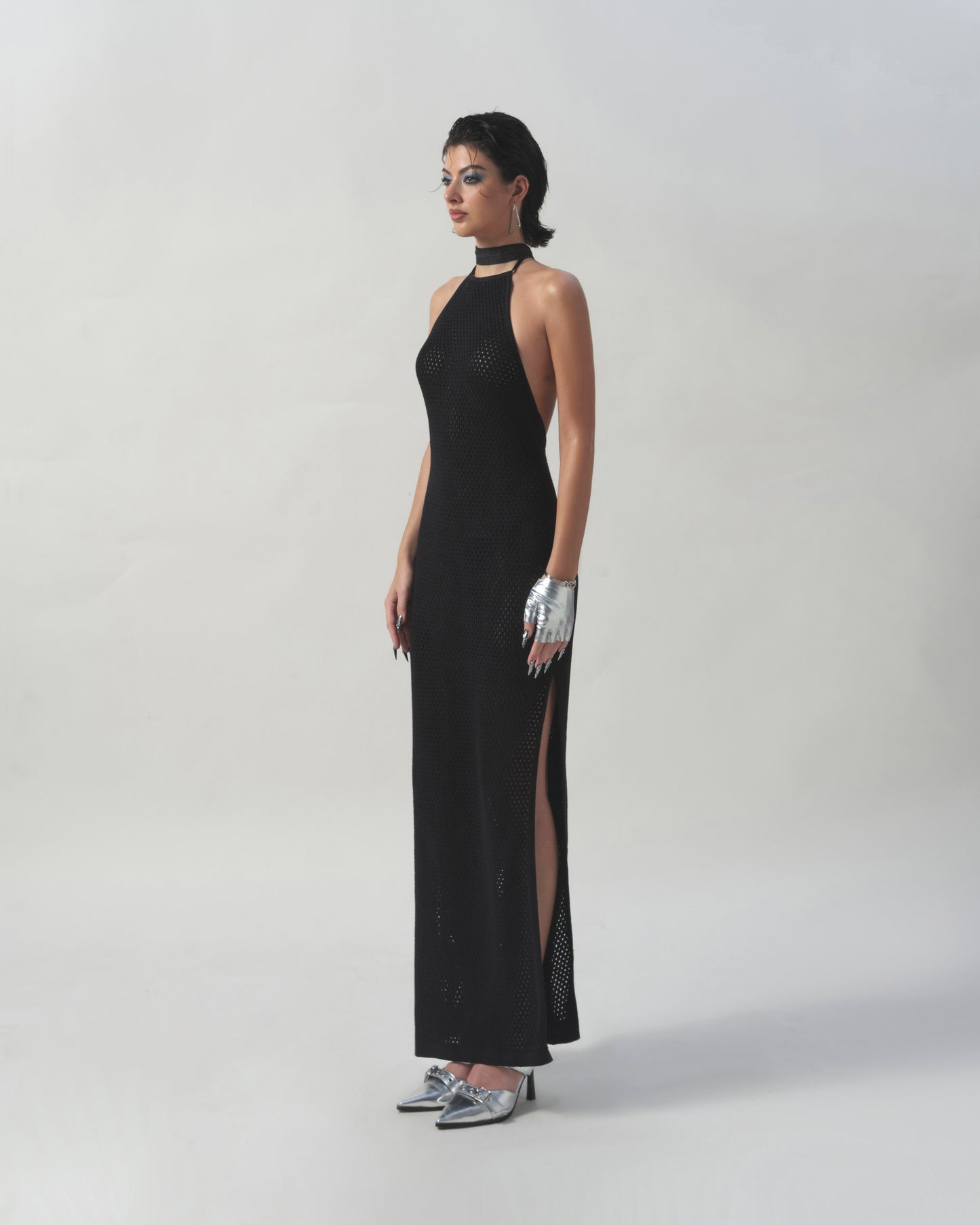 backless-crochet-dress tatichu astoud