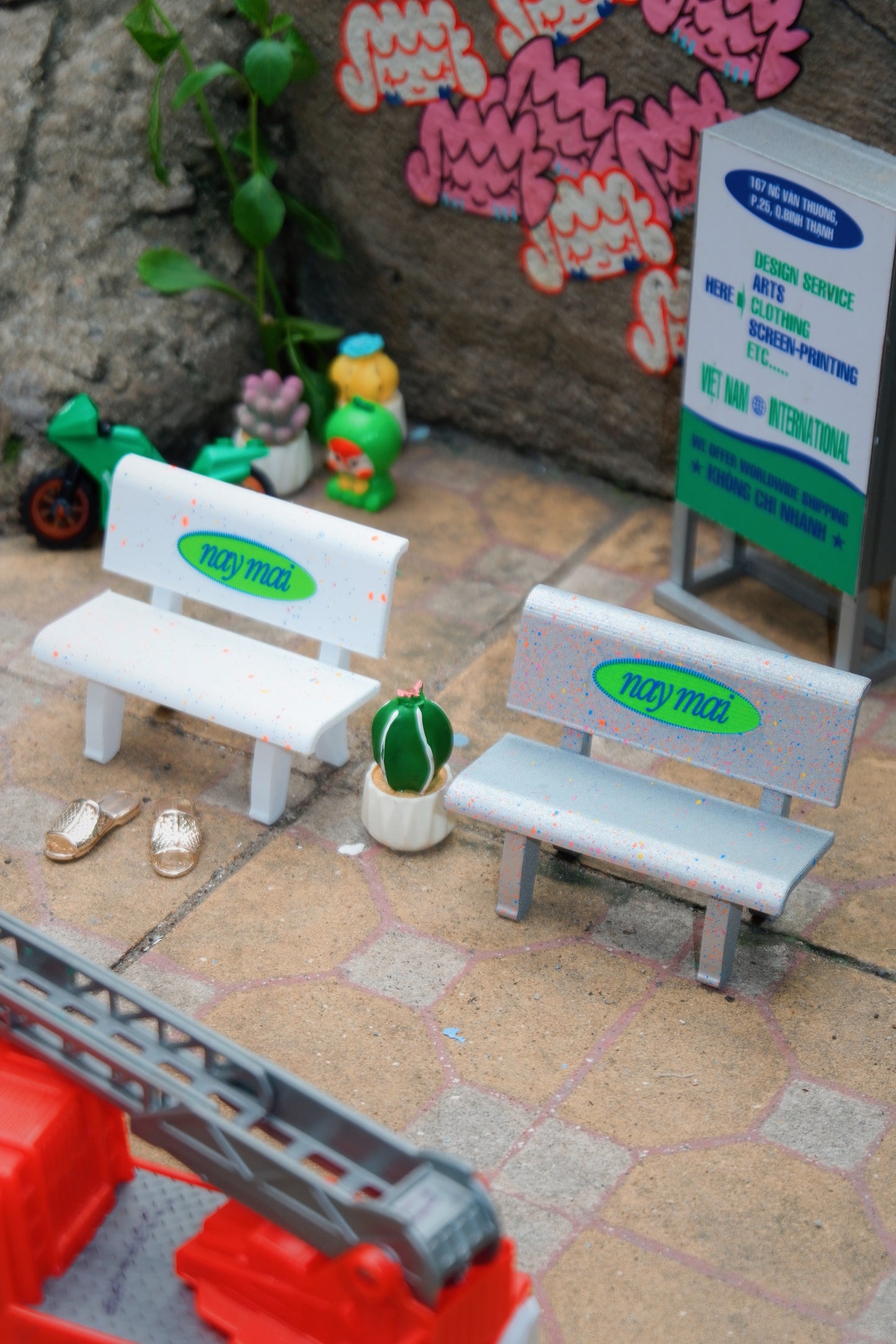 Mini Vietnamese Bench