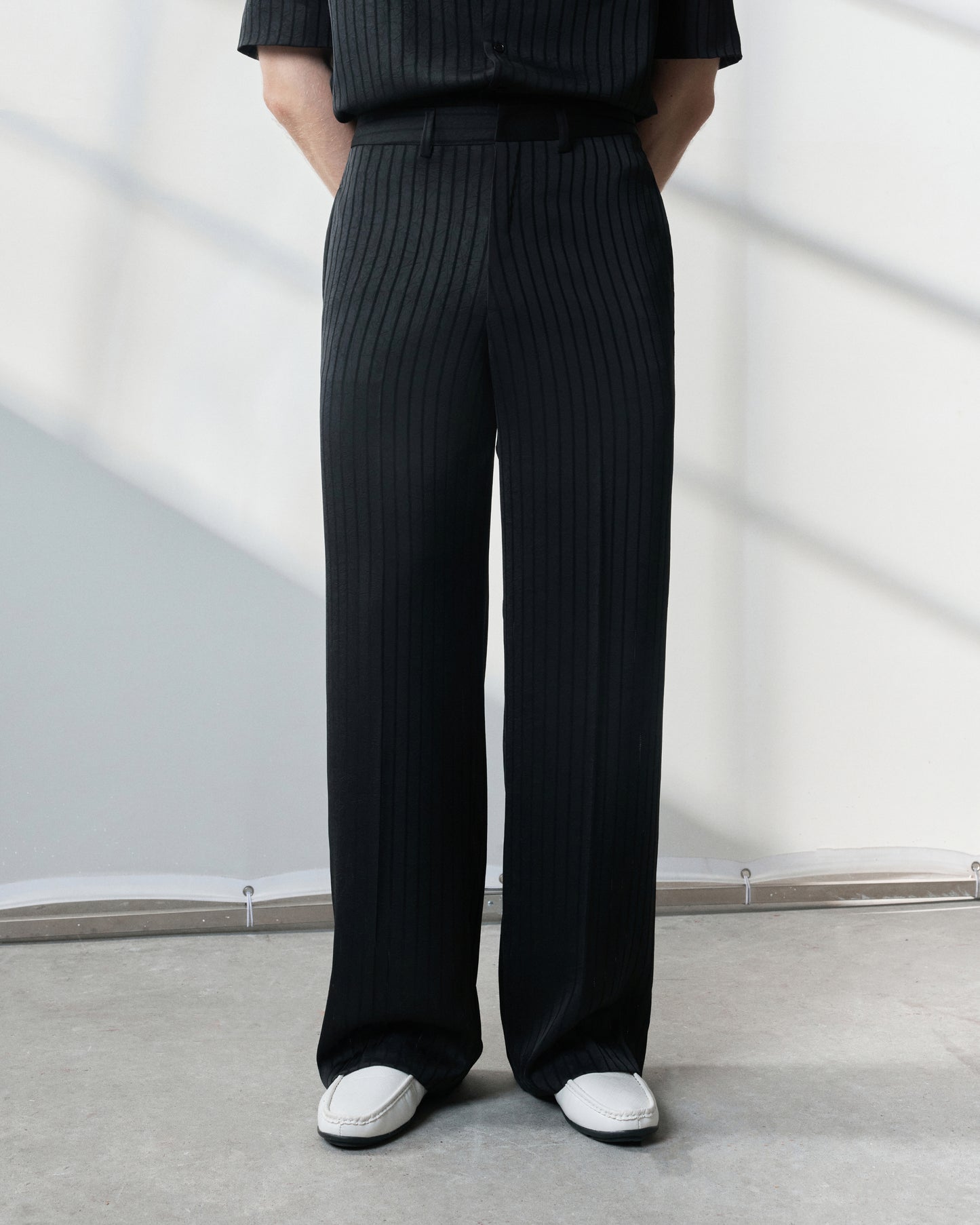 s25-mens-black-pinstriped-silk-pants fortythree astoud