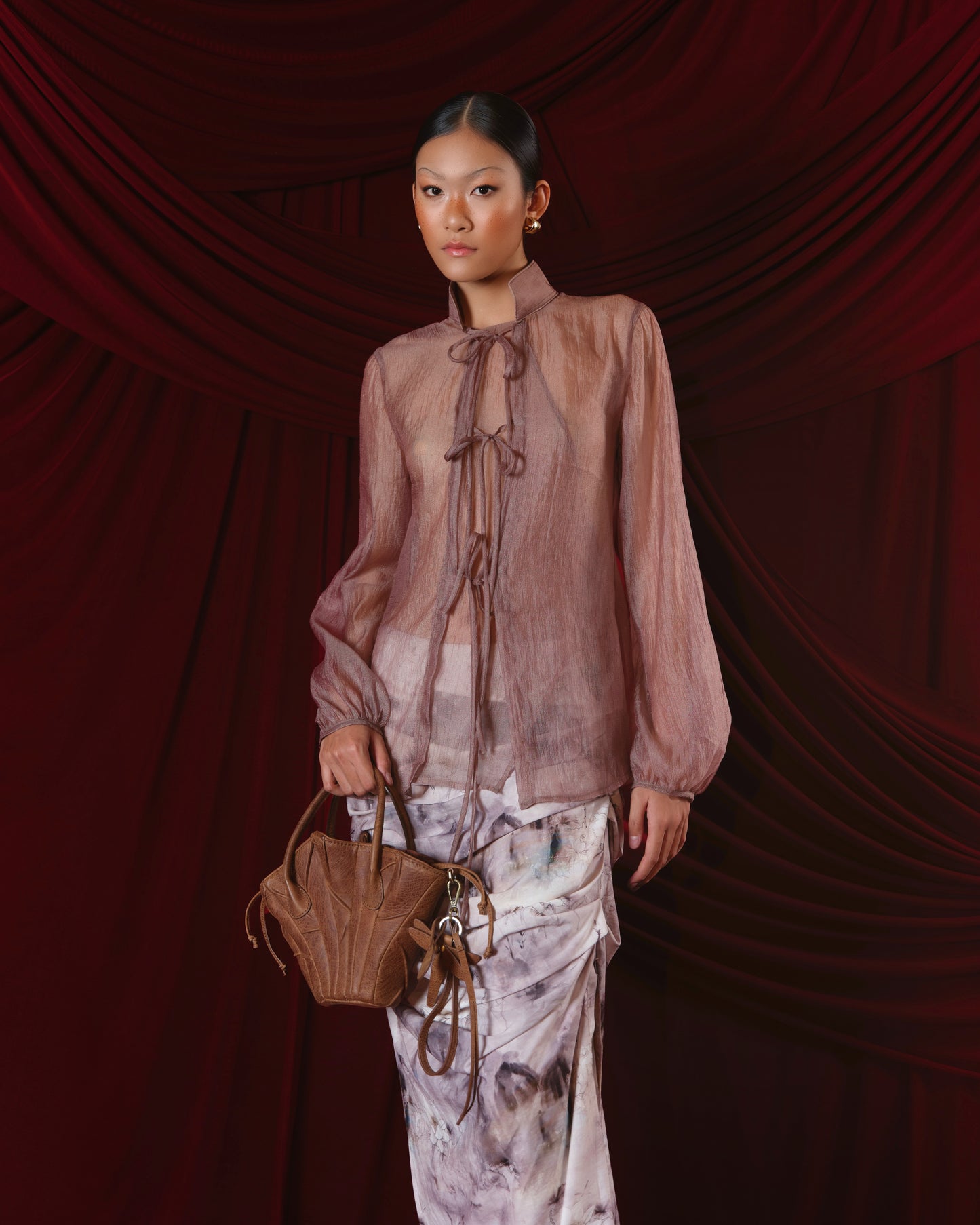 plum-phấn-sương-chiffon-blouse an heritage astoud