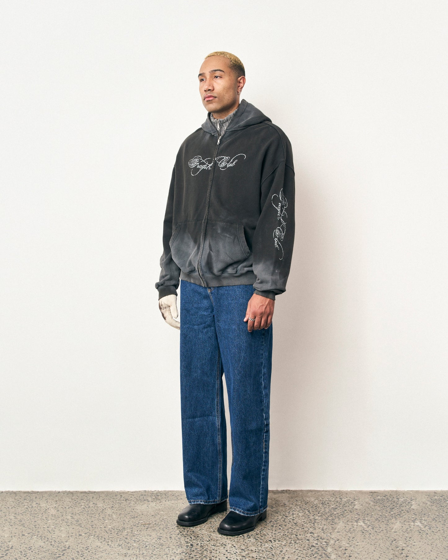 FRAGILE® Script Logo Washed Zip-up fragile club astoud