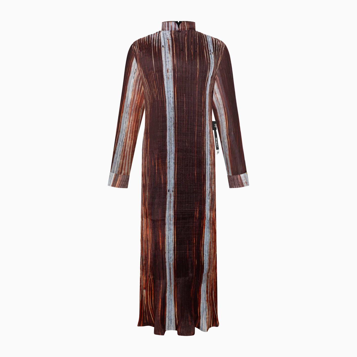meta-roof-inspired-pleated-ao-dai ducstudio astoud