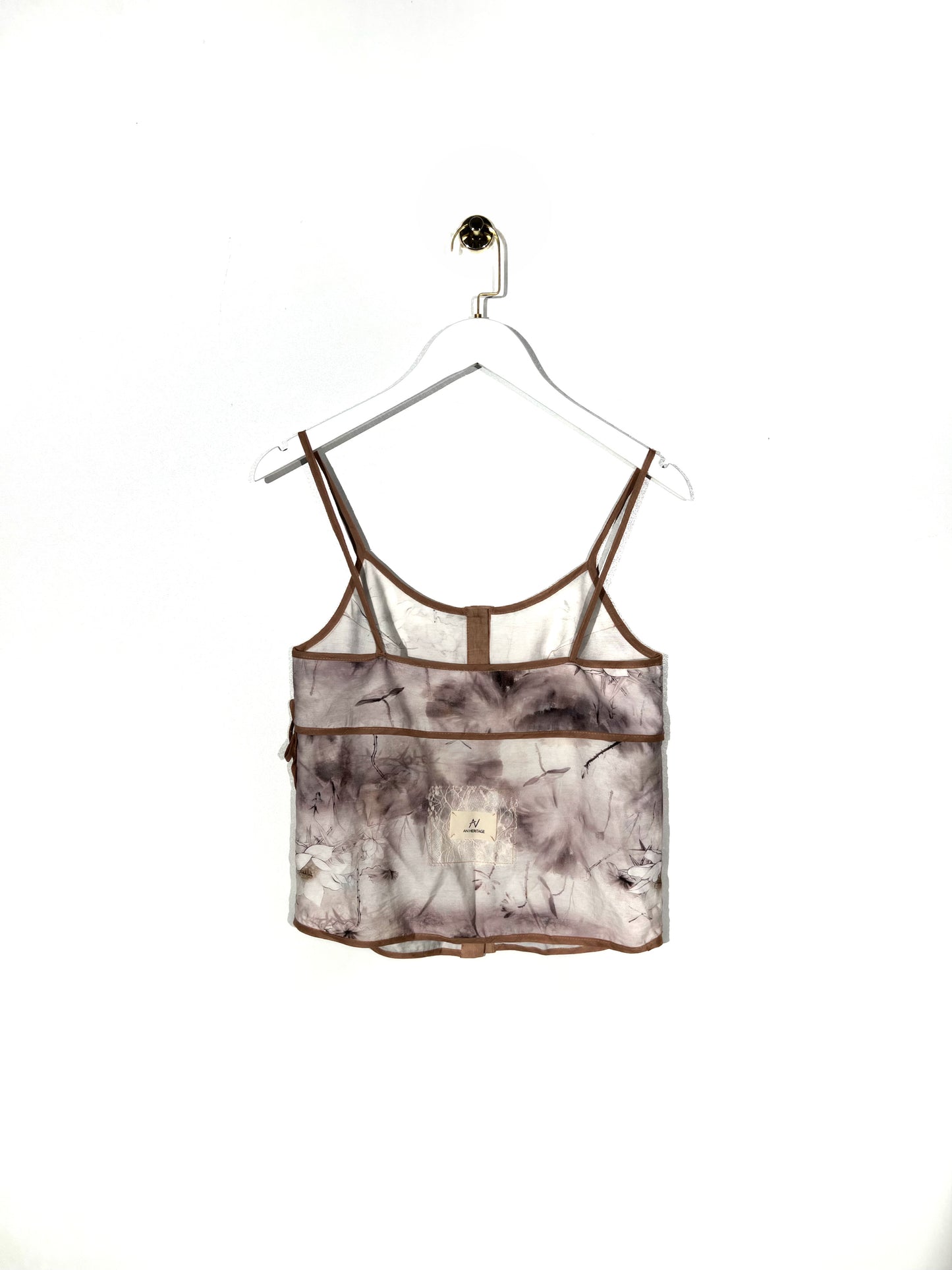 dong-noi-linen-camisole-top an heritage astoud