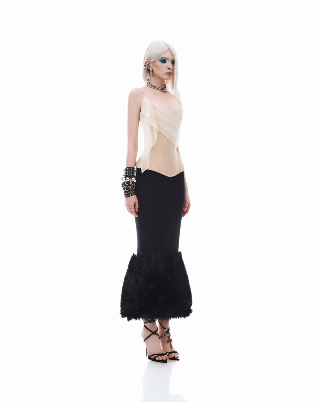 Nika Corset liniss astoud