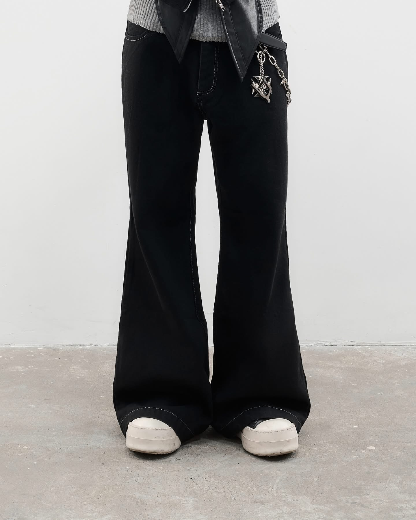 dimoir-lf-black-flared-denim-pants dimoir astoud