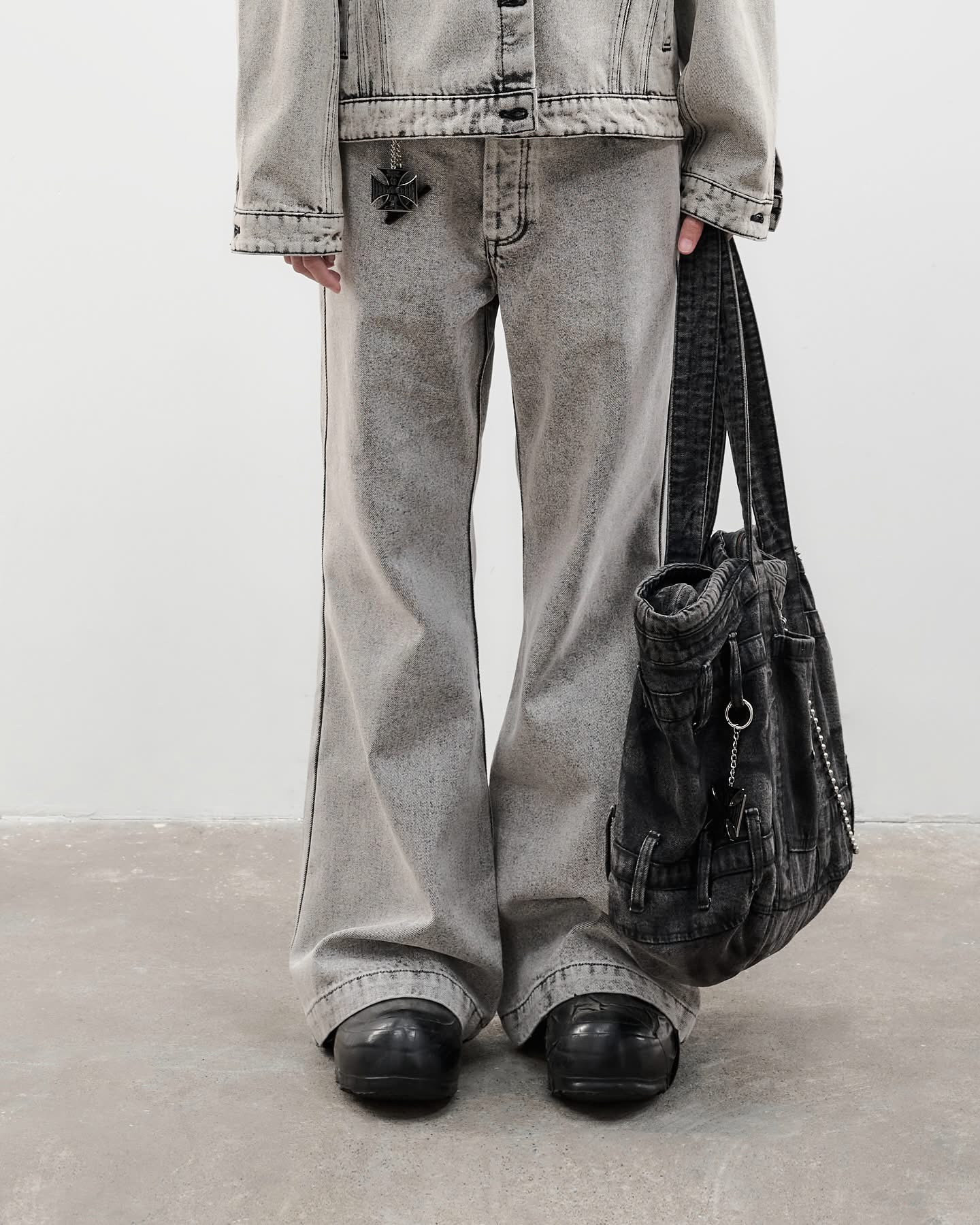 dimoir-lf-gray-flared-denim-pants dimoir astoud