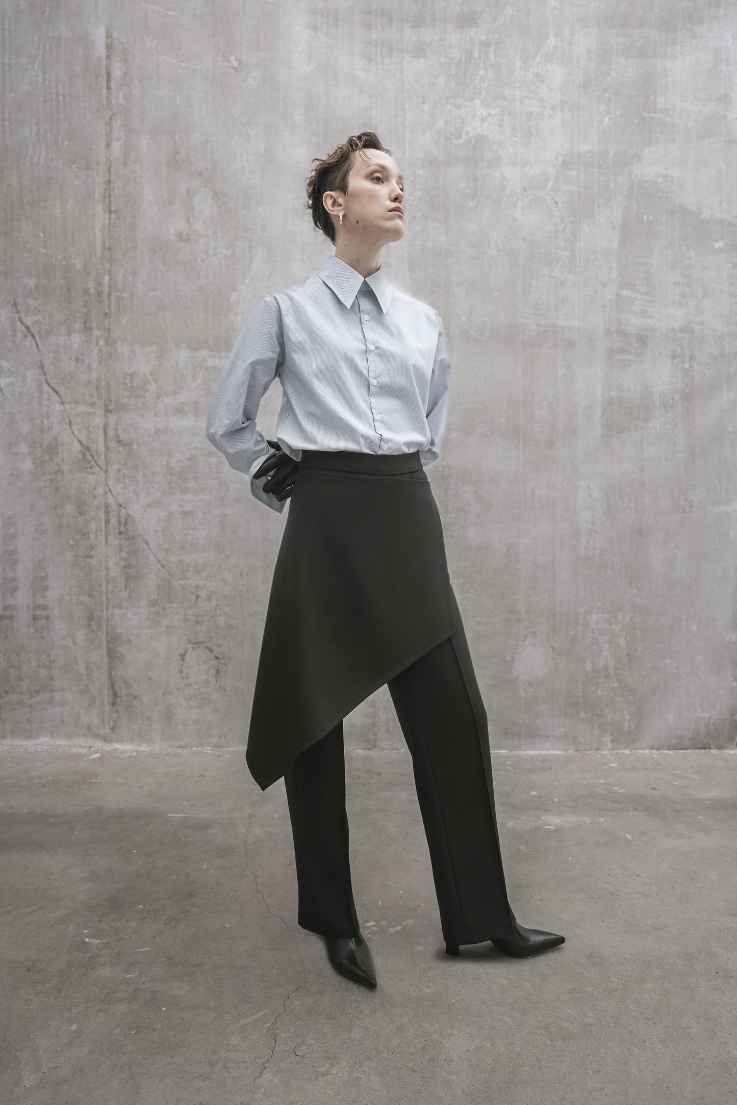 s25-womens-black-wool-suiting-pants fortythree astoud