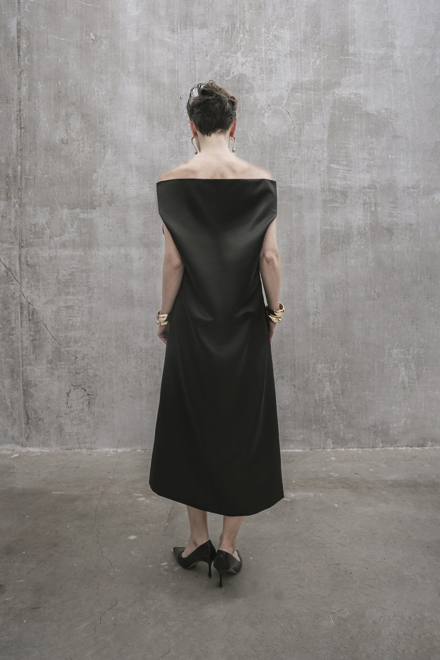 s25-womens-black-taffeta-dress fortythree astoud