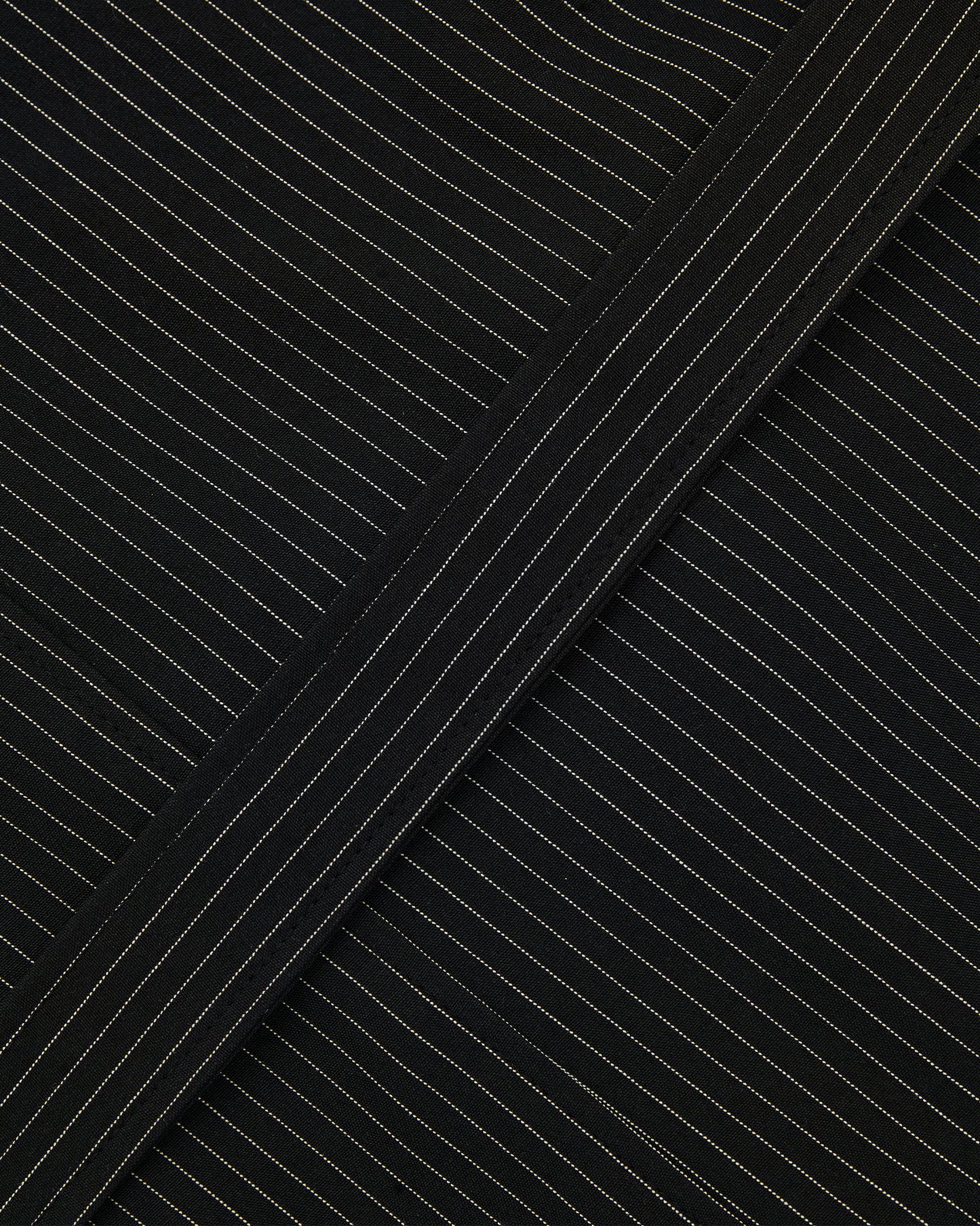 Striped Black Daiwa Gilet AIN Astoud