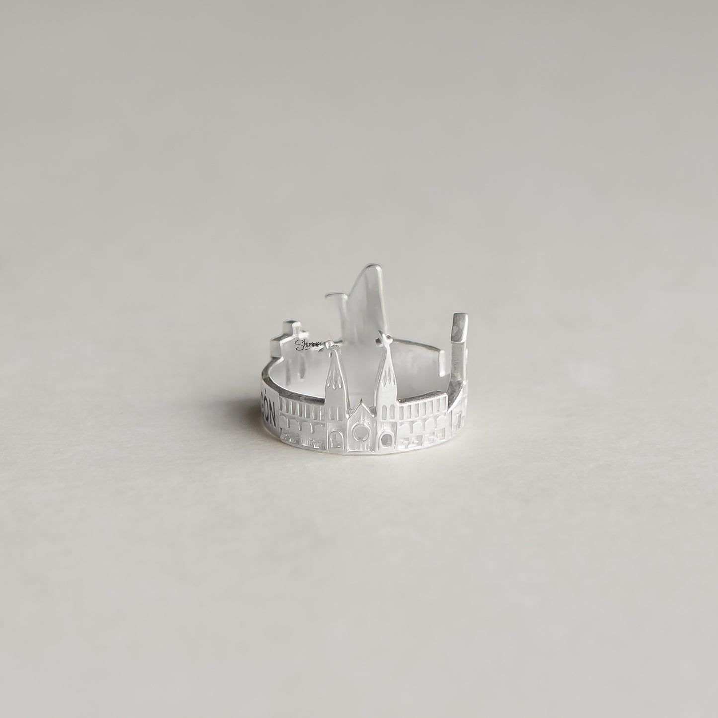 Saigon City Ring SHIMMER ASTOUD