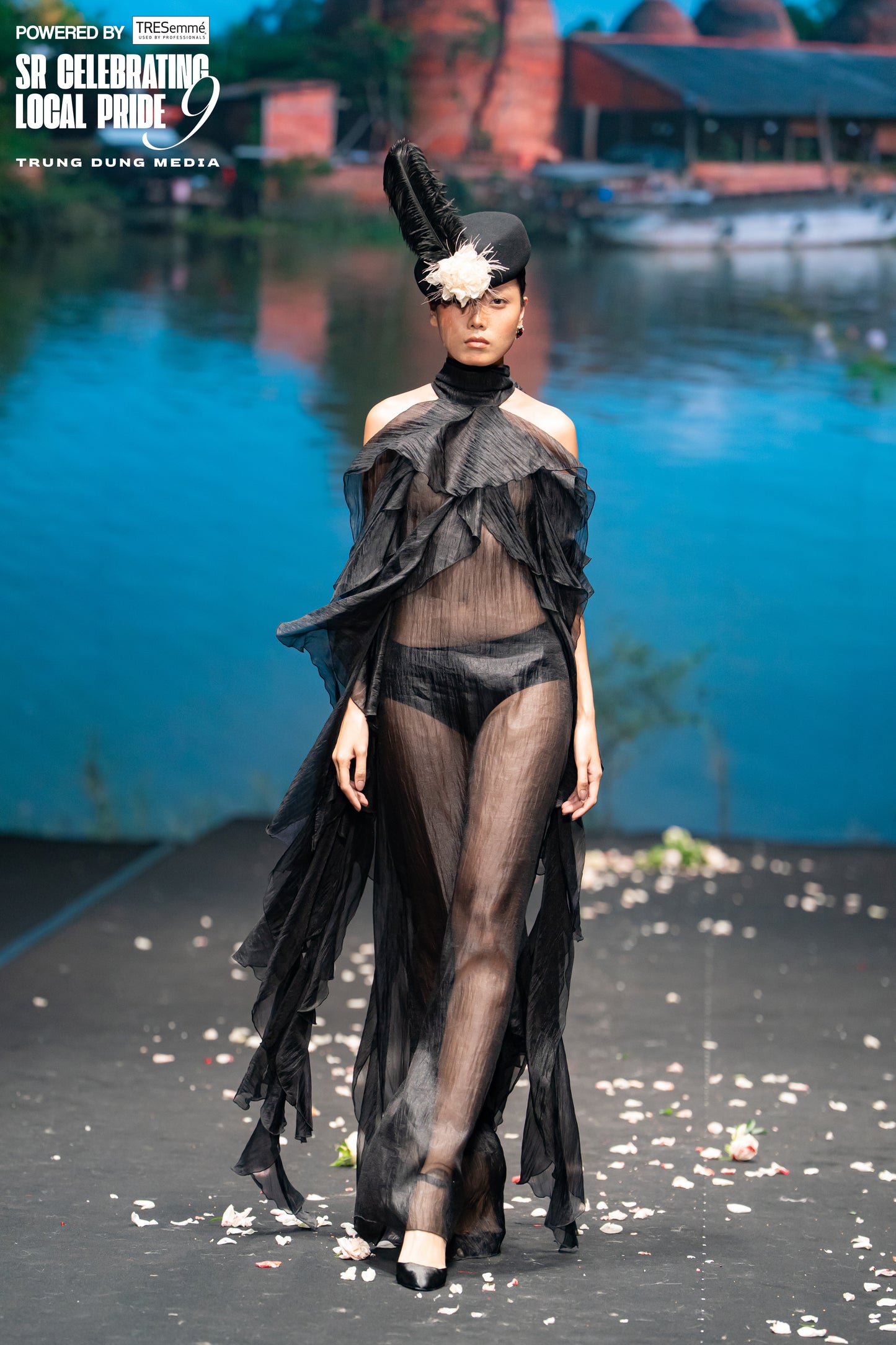 dap-diu-chiffon-ruffle-gown an heritage astoud