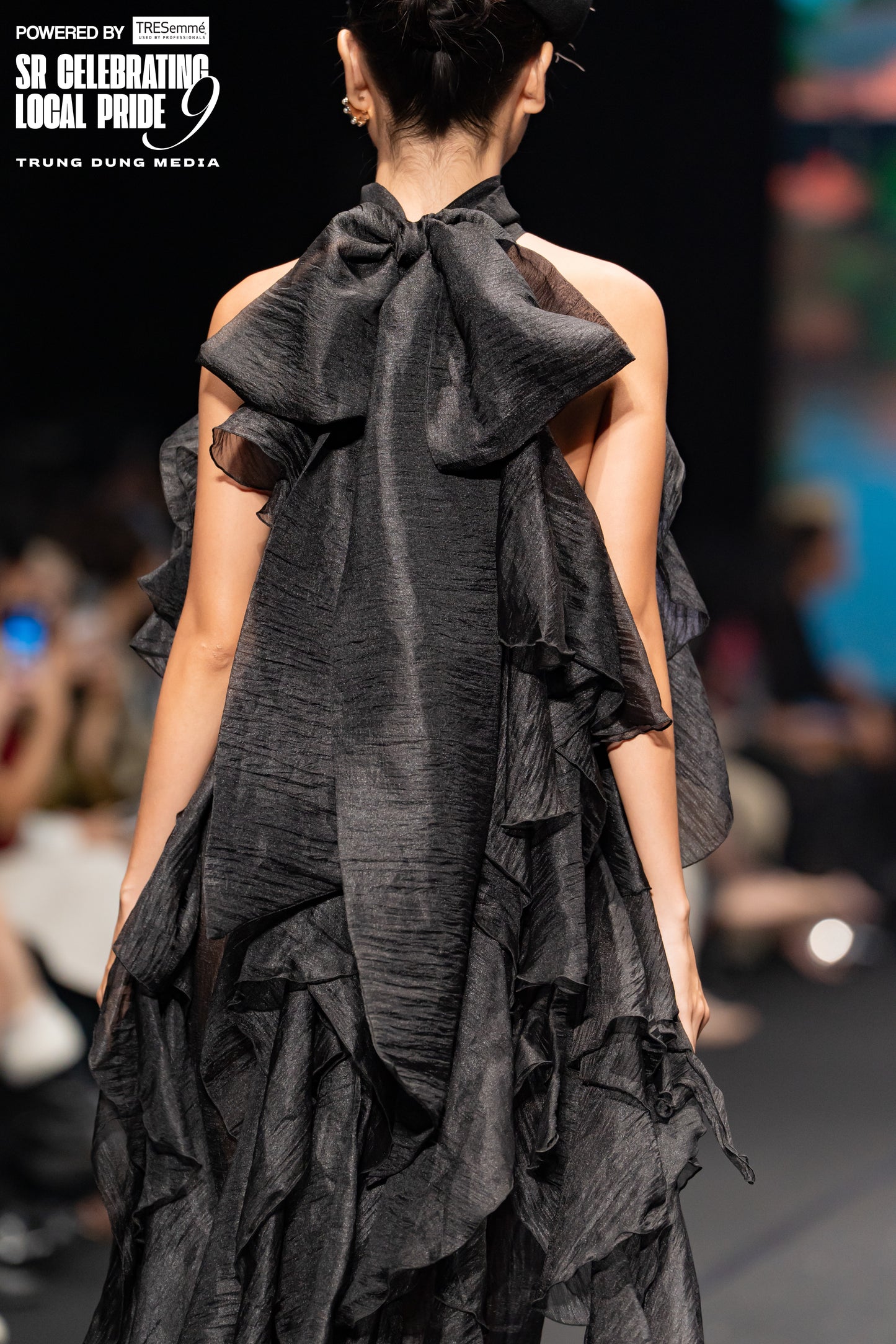 dap-diu-chiffon-ruffle-gown an heritage astoud