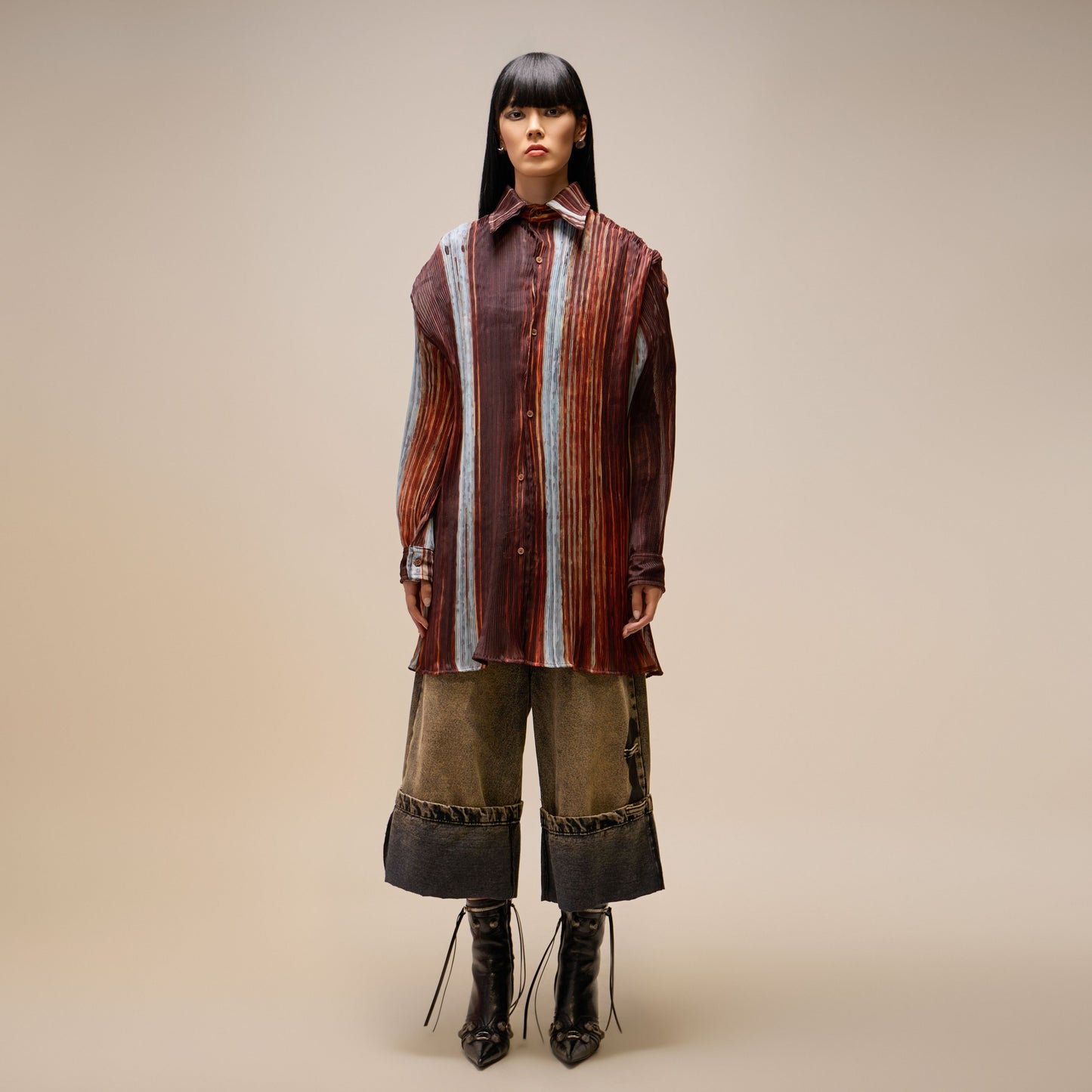meta-roof-inspired-pleated-shirt ducstudio astoud