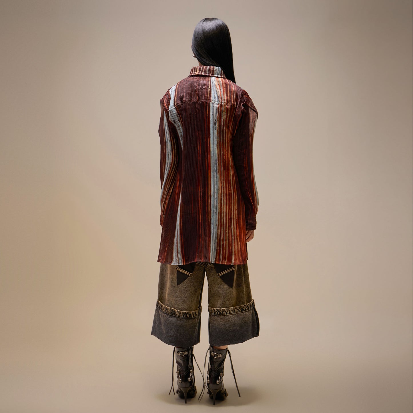 meta-roof-inspired-pleated-shirt ducstudio astoud