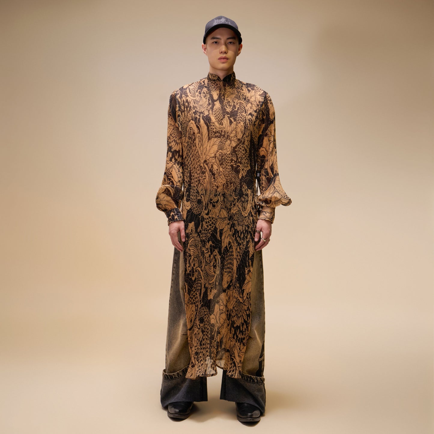 tattoo-pleated-ao-dai ducstudio astoud
