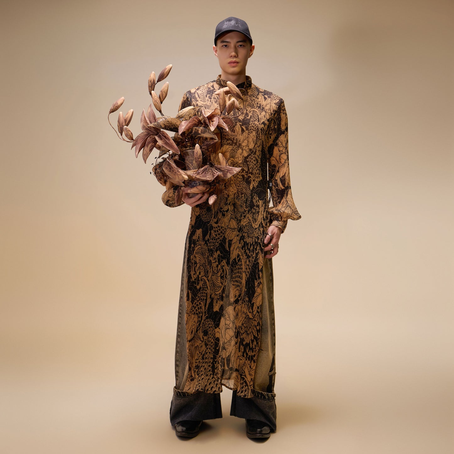 tattoo-pleated-ao-dai ducstudio astoud