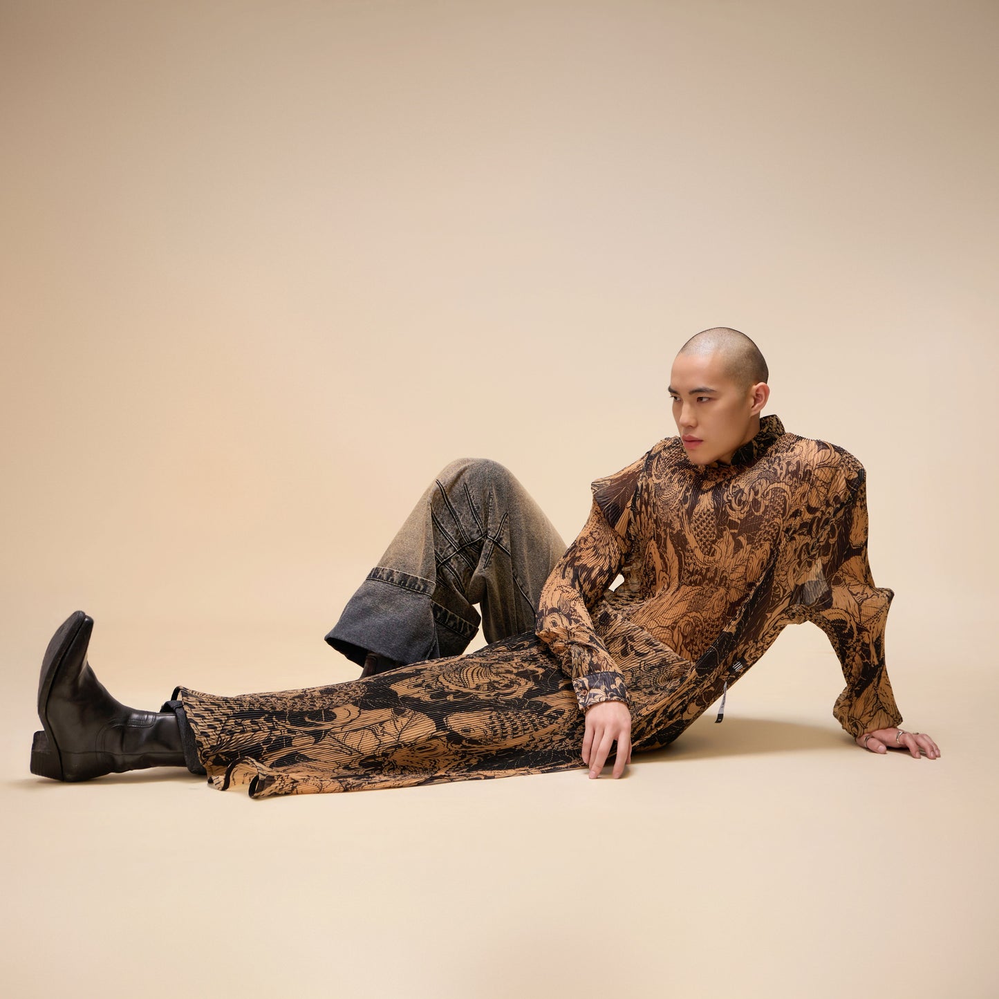 tattoo-pleated-ao-dai ducstudio astoud