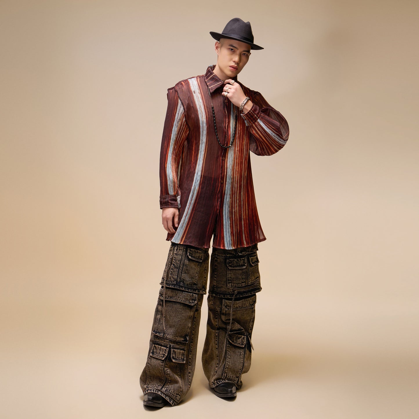 meta-roof-inspired-pleated-shirt ducstudio astoud